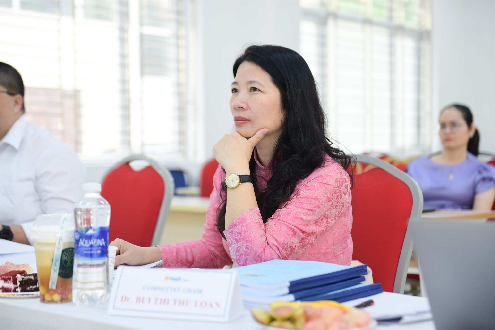 Dấu ấn tiên phong: Trường Kinh tế (HaUI) chúc mừng khóa đầu tiên ngành Tài chính ngân hàng (chương trình tiếng Anh) bảo vệ thành công Khóa luận tốt nghiệp