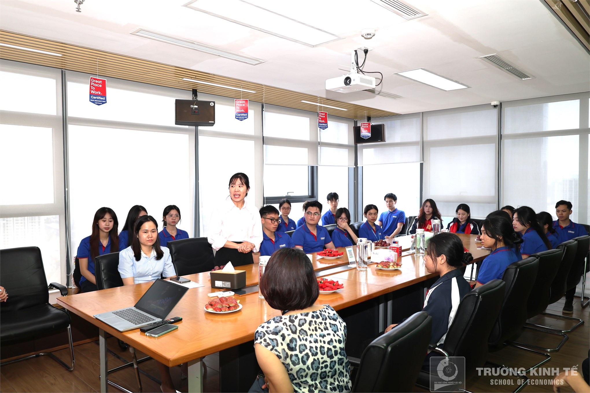 Sinh viên khoa Kế toán – Kiểm toán tham quan thực tế tại Công ty TNHH Kiểm toán & Tư vấn RSM Việt Nam