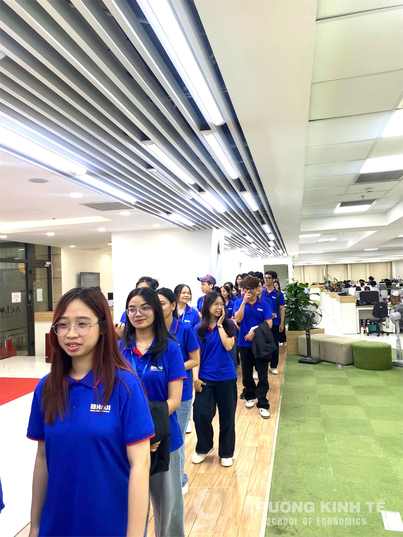 Sinh viên Khoa Knh doanh số, Trường Kinh tế tham quan thực tế tại Công ty Cổ phần MISA