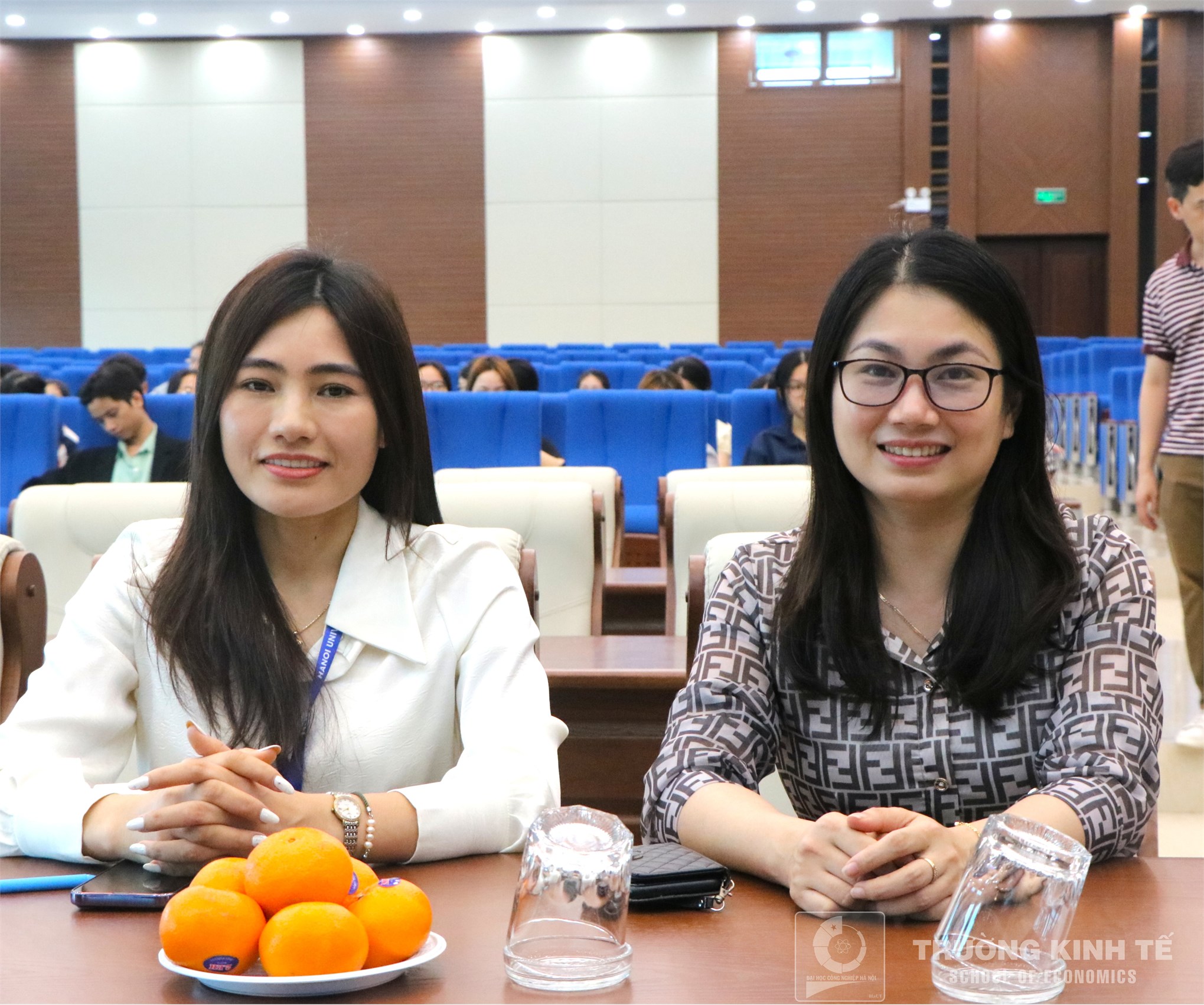 Định danh số - Mở lối tương lai: Cơ hội vàng cho sinh viên Trường Kinh tế sở hữu `tài sản số` với tên miền ID.VN