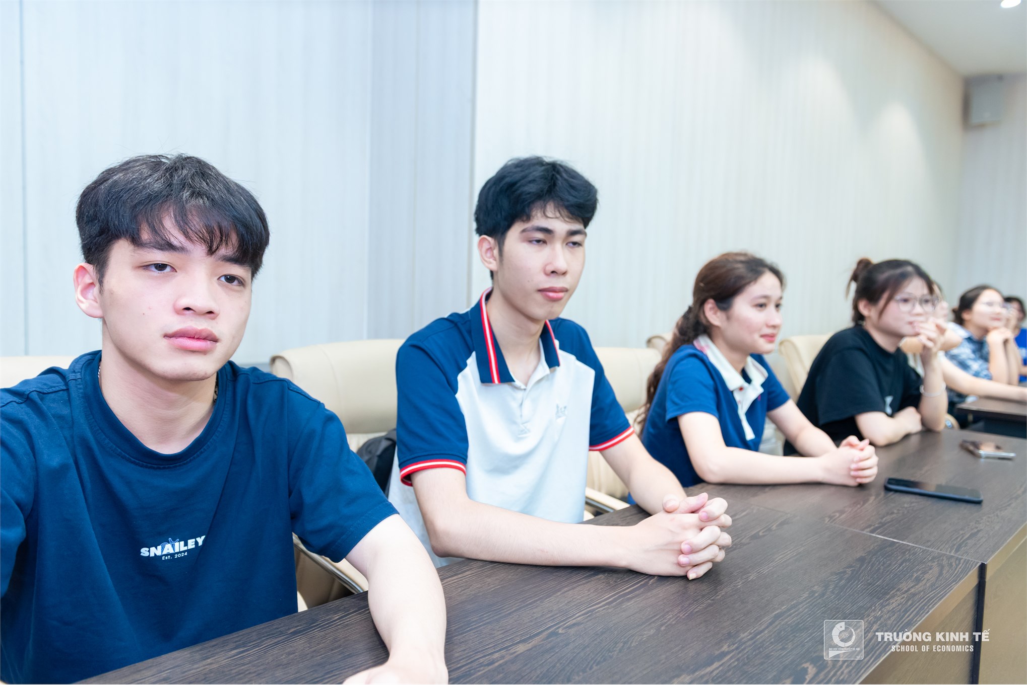 Đại học Công nghiệp Hà Nội đón tiếp đoàn cán bộ Trường Đại học Bách khoa Quế Lâm, Trung Quốc
