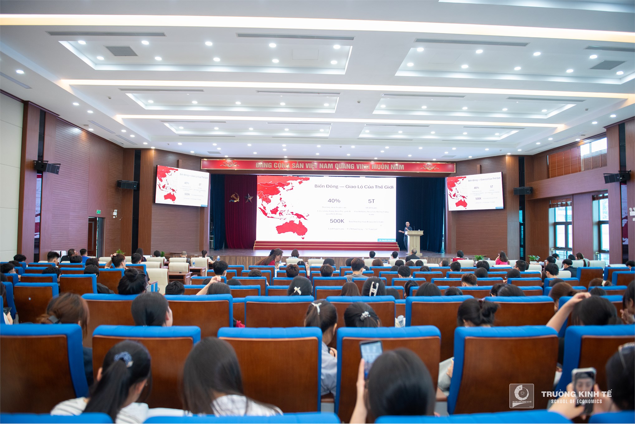 Tọa đàm “Tối ưu chuỗi cung ứng, bứt phá trải nghiệm khách hàng”: Giải bài toán từ điểm nghẽn hạ tầng đến mạng lưới logistics hiện đại