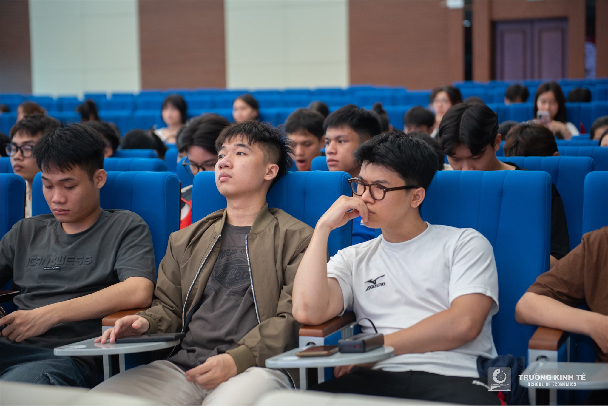 Tọa đàm “Tối ưu chuỗi cung ứng, bứt phá trải nghiệm khách hàng”: Giải bài toán từ điểm nghẽn hạ tầng đến mạng lưới logistics hiện đại
