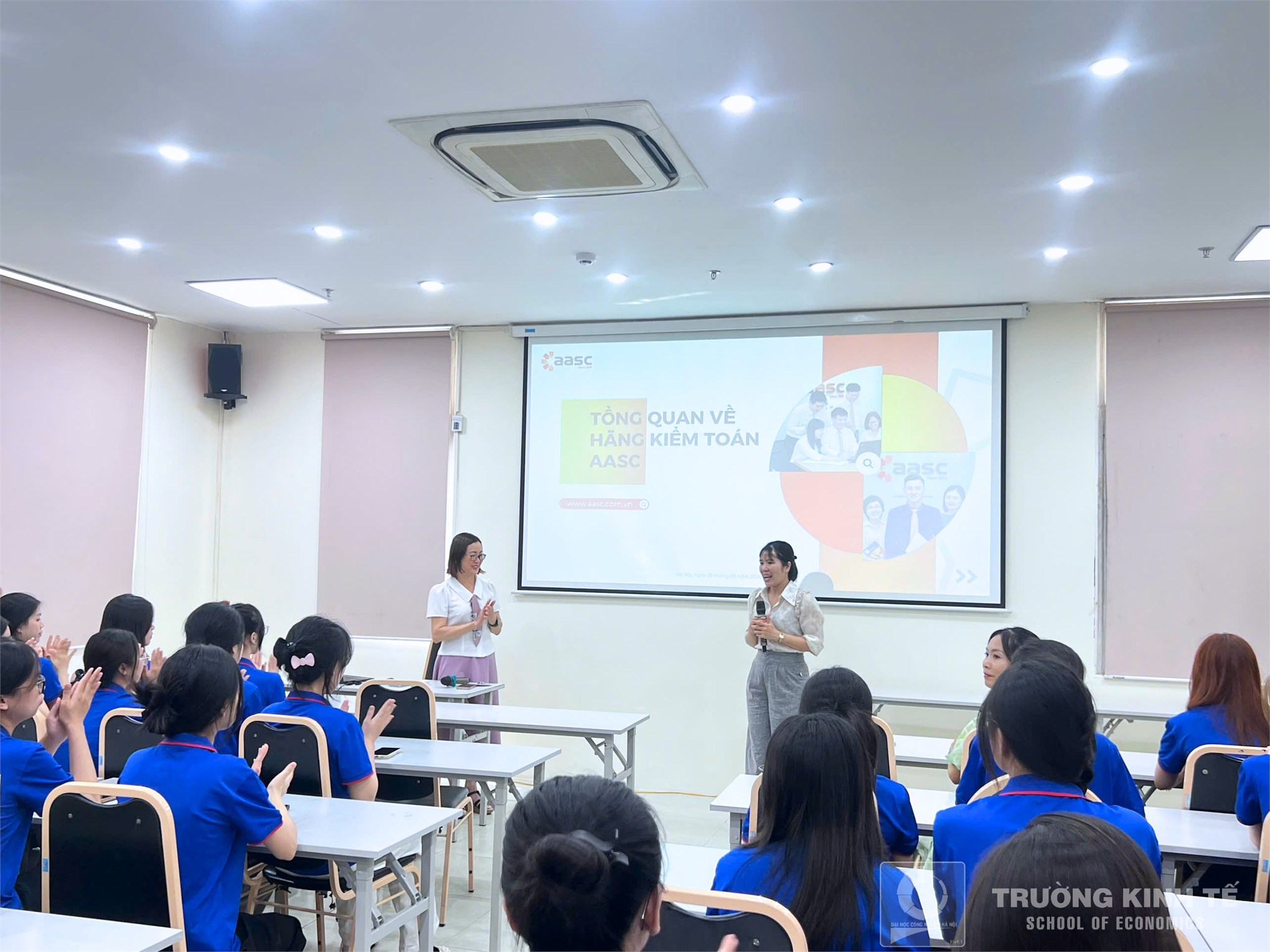 Sinh viên Khoa Kế toán – Kiểm toán, Trường Kinh tế tham quan thực tế tại Công ty TNHH Hãng kiểm toán AASC