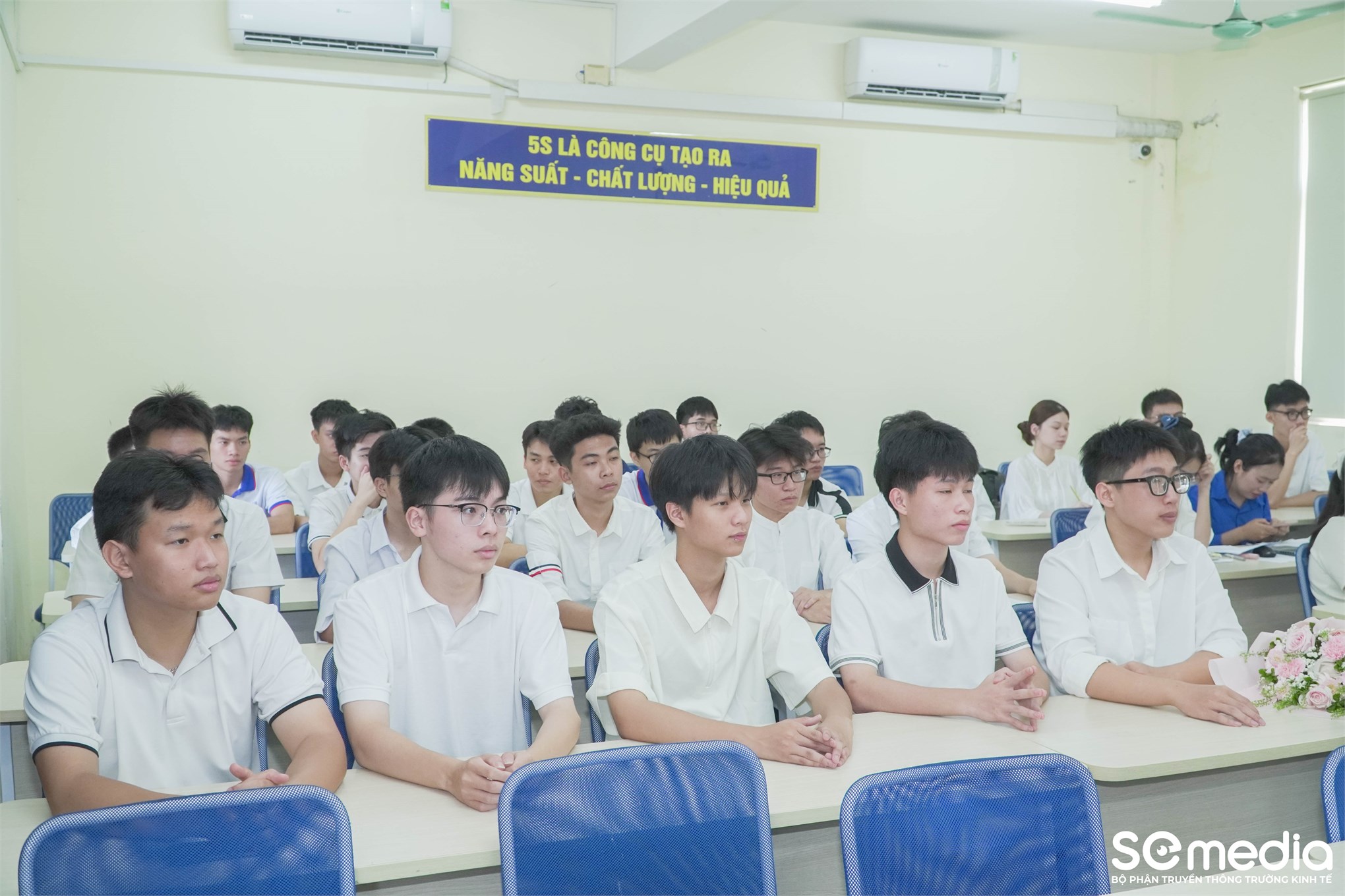 Sôi nổi Đại hội các Chi đoàn Khóa 20 Trường Kinh tế – Đại học Công nghiệp Hà Nội nhiệm kỳ 2026-2027