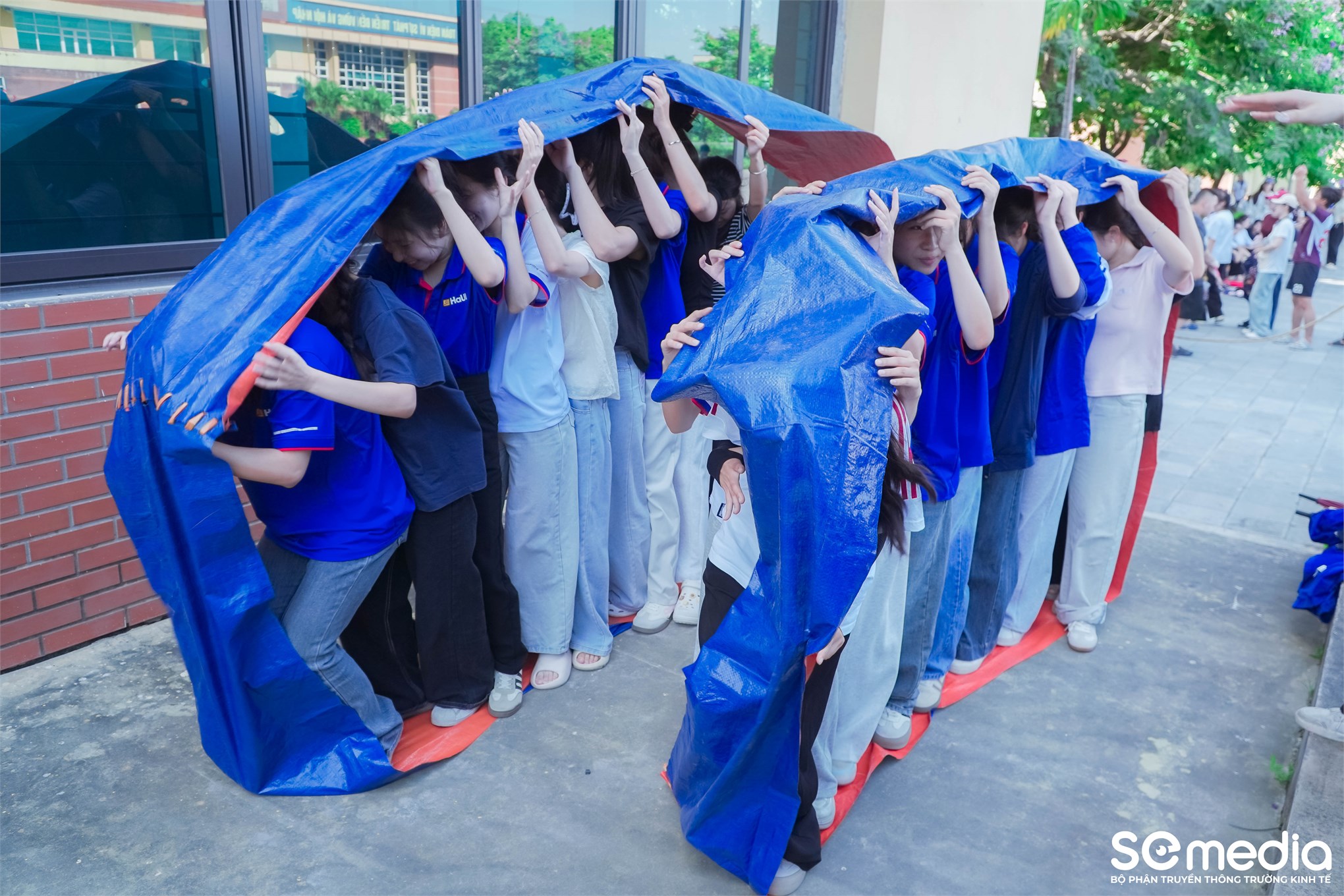 Chuỗi sự kiện `The Hanamory 2026`: Dấu ấn khó phai và tinh thần đoàn kết cộp mác sinh viên Đại học Công nghiệp Hà Nội.