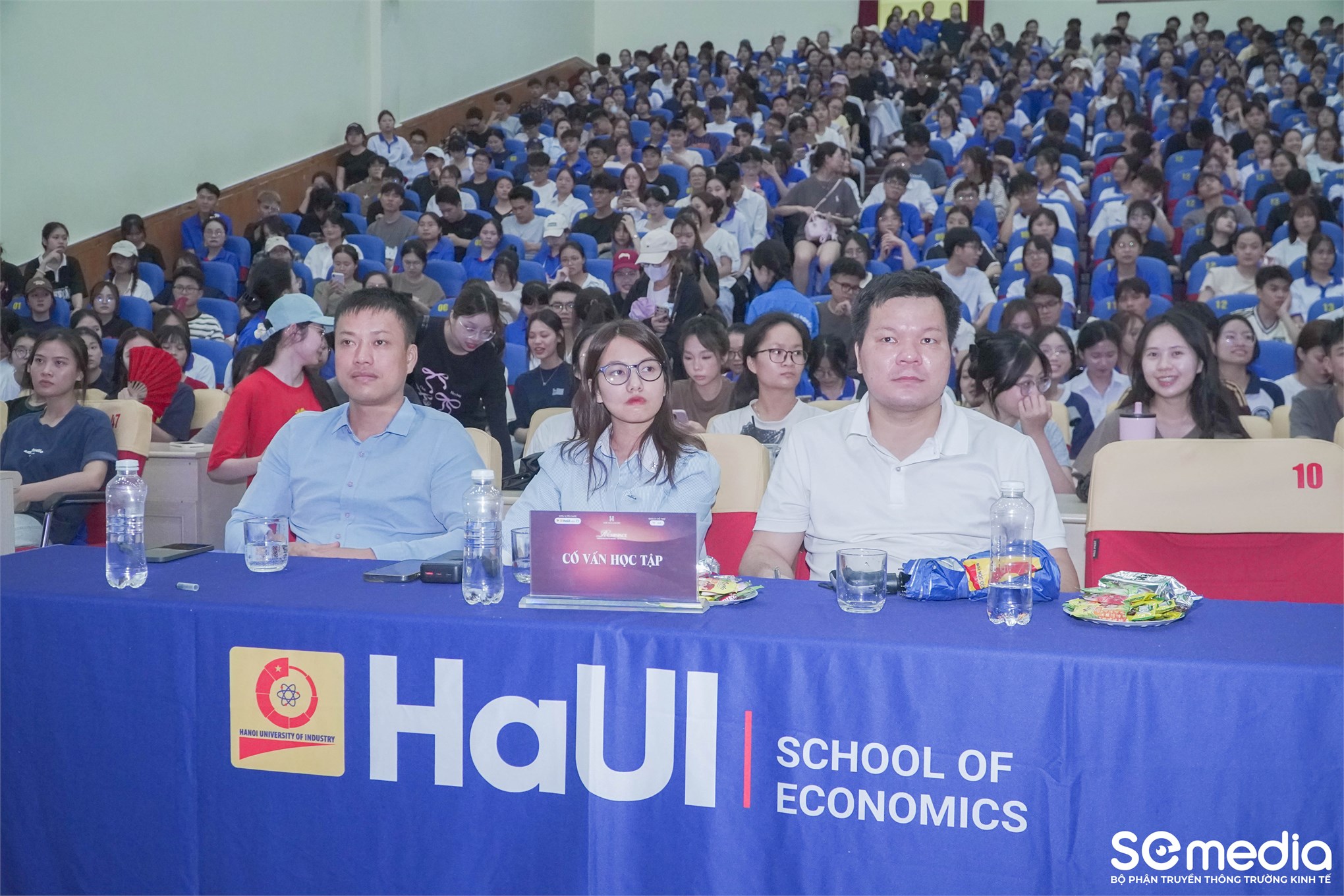 Chuỗi sự kiện `The Hanamory 2026`: Dấu ấn khó phai và tinh thần đoàn kết cộp mác sinh viên Đại học Công nghiệp Hà Nội.