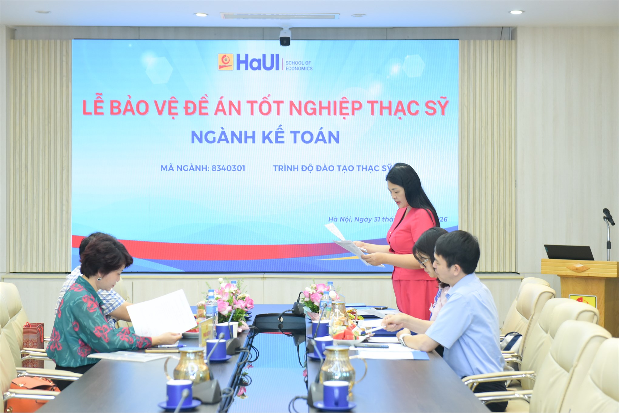 Dấu ấn tri thức: Lễ bảo vệ Đề án tốt nghiệp Thạc sĩ ngành Kế toán K14.1 và K14.2 thành công rực rỡ