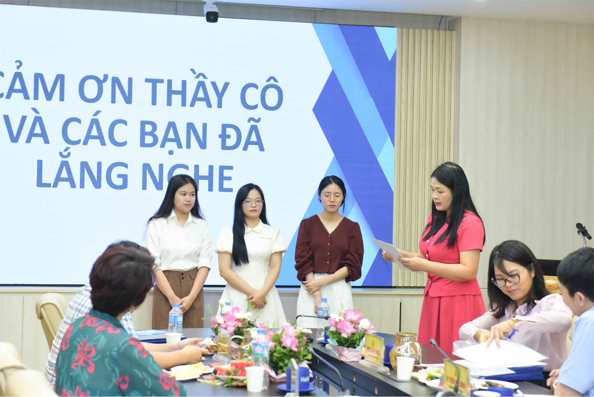 Dấu ấn tri thức: Lễ bảo vệ Đề án tốt nghiệp Thạc sĩ ngành Kế toán K14.1 và K14.2 thành công rực rỡ