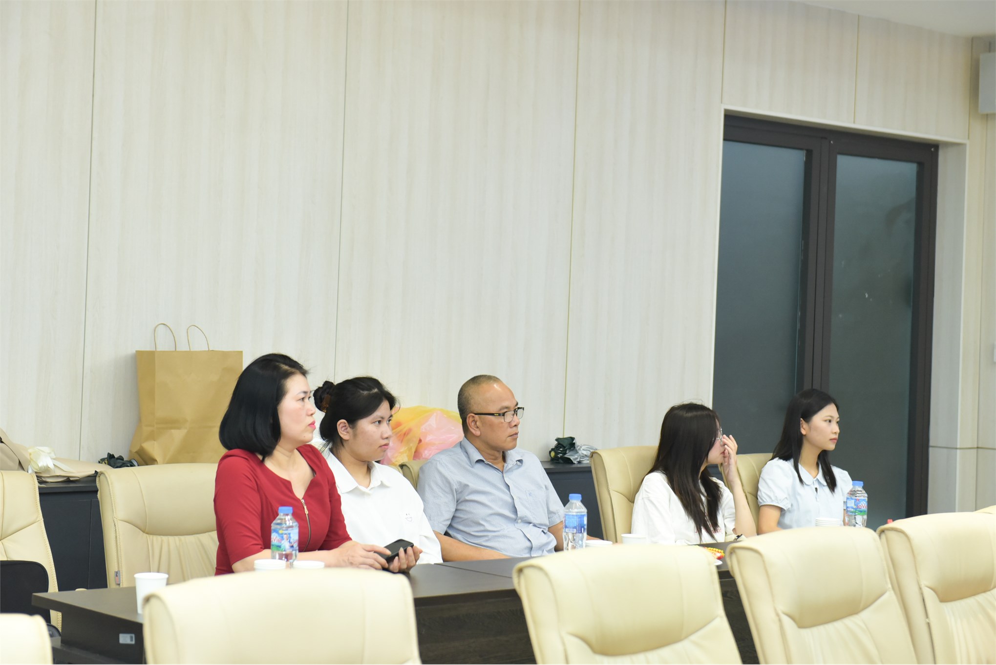 Dấu ấn tri thức: Lễ bảo vệ Đề án tốt nghiệp Thạc sĩ ngành Kế toán K14.1 và K14.2 thành công rực rỡ