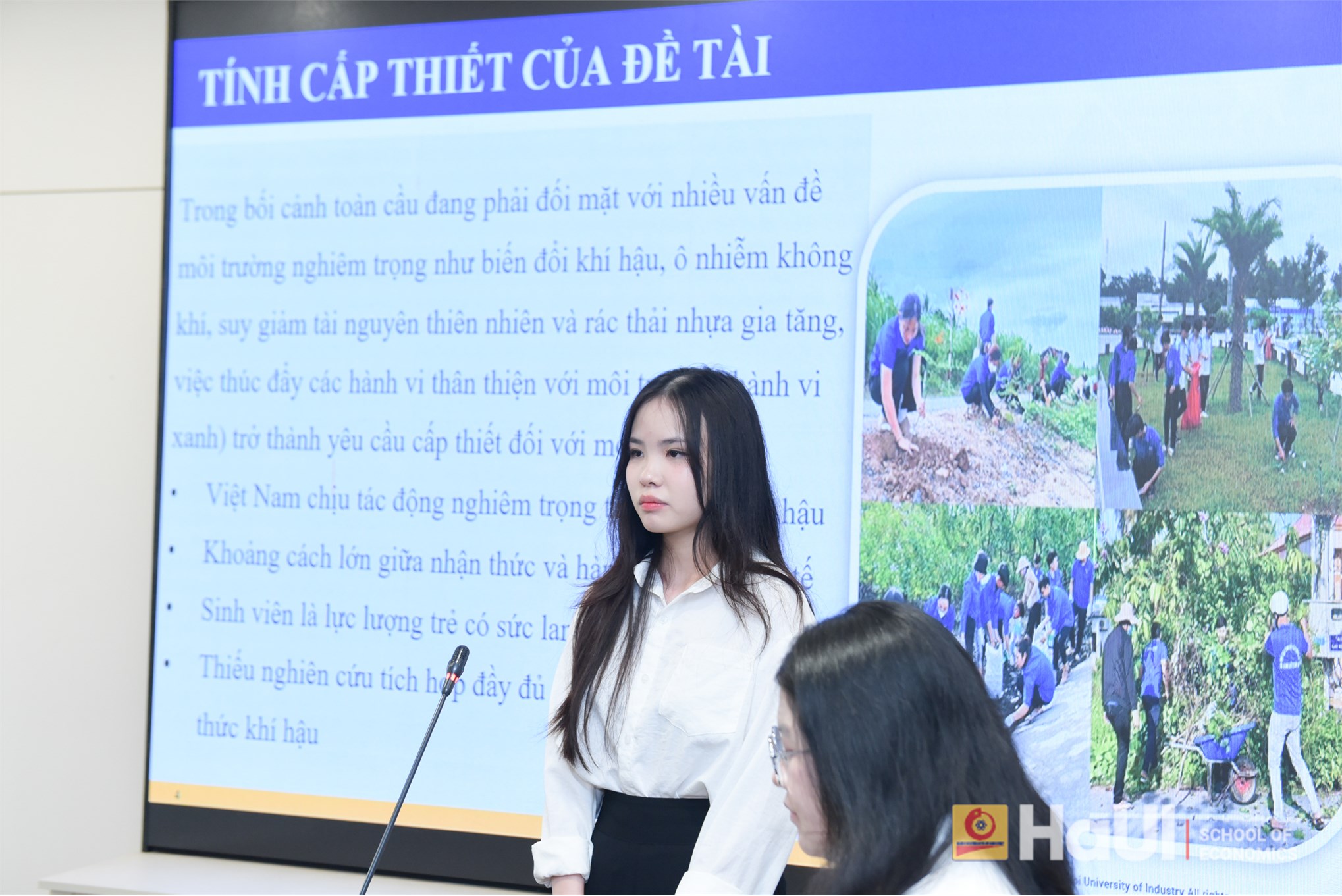 Trường Kinh tế tổ chức Đánh giá đề tài Nghiên cứu khoa học của sinh viên lĩnh vực: Kinh tế học, Khoa học giáo dục