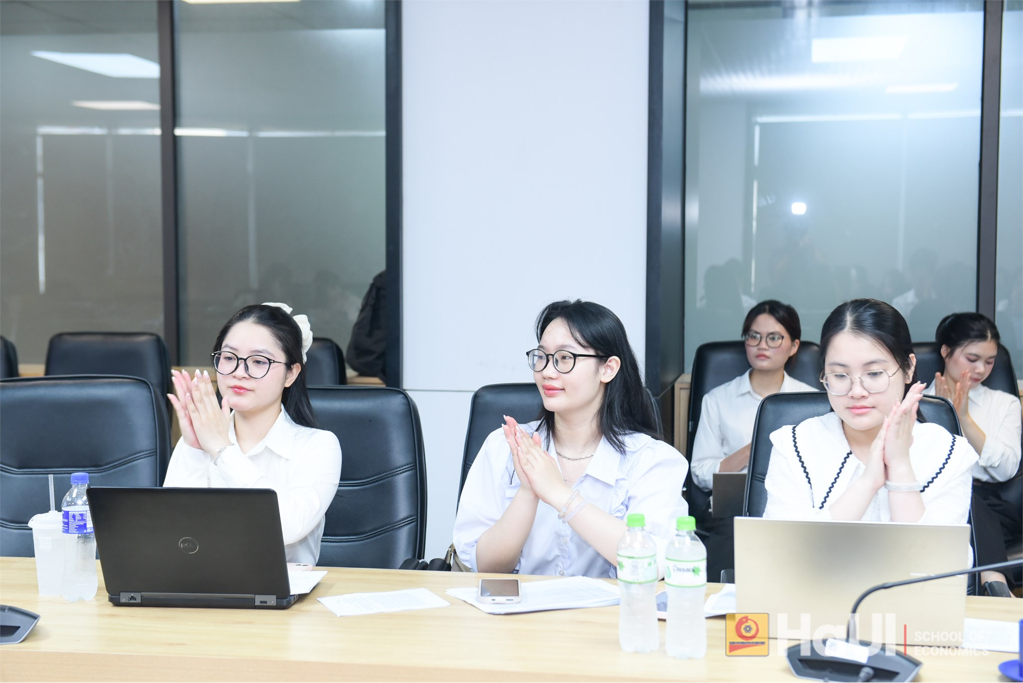 Trường Kinh tế tổ chức đánh giá đề tài nghiên cứu khoa học của sinh viên lĩnh vực: Kế toán, Tài chính - Ngân hàng
