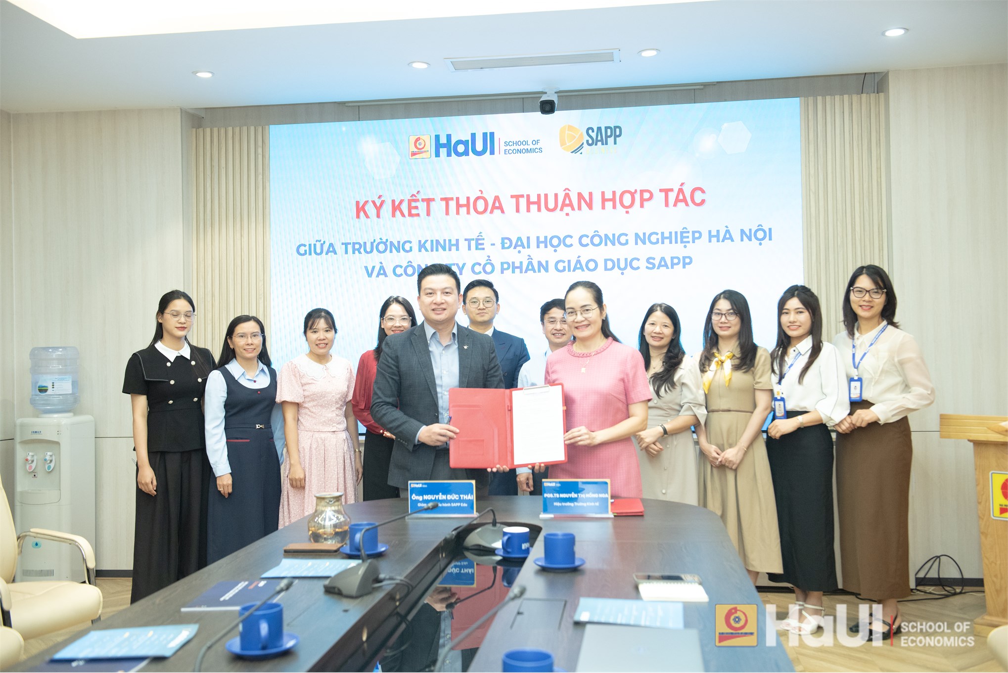 Trường Kinh tế - Đại học Công nghiệp Hà Nội ký kết biên bản ghi nhớ hợp tác với Công ty Cổ phần giáo dục SAPP