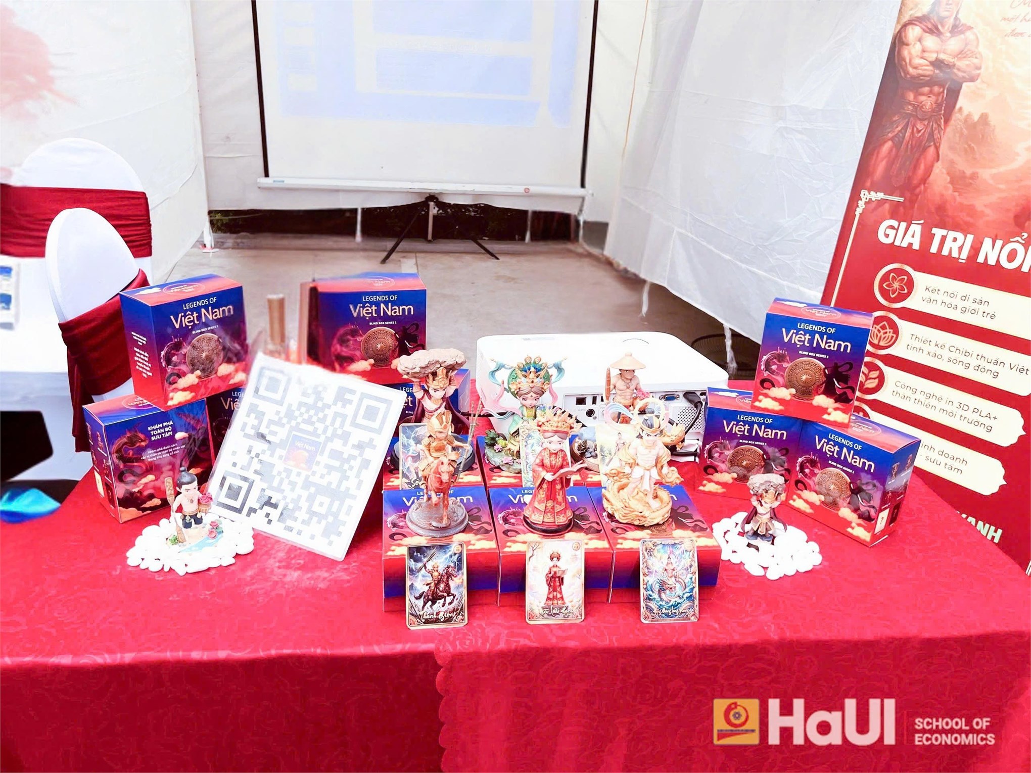 TỰ HÀO SINH VIÊN TRƯỜNG KINH TẾ XUẤT SẮC GIÀNH GIẢI NHÌ VÒNG THI GỌI VỐN GIẢ ĐỊNH TẠI NGÀY HỘI KHỞI NGHIỆP ĐỔI MỚI SÁNG TẠO HaUI 2026