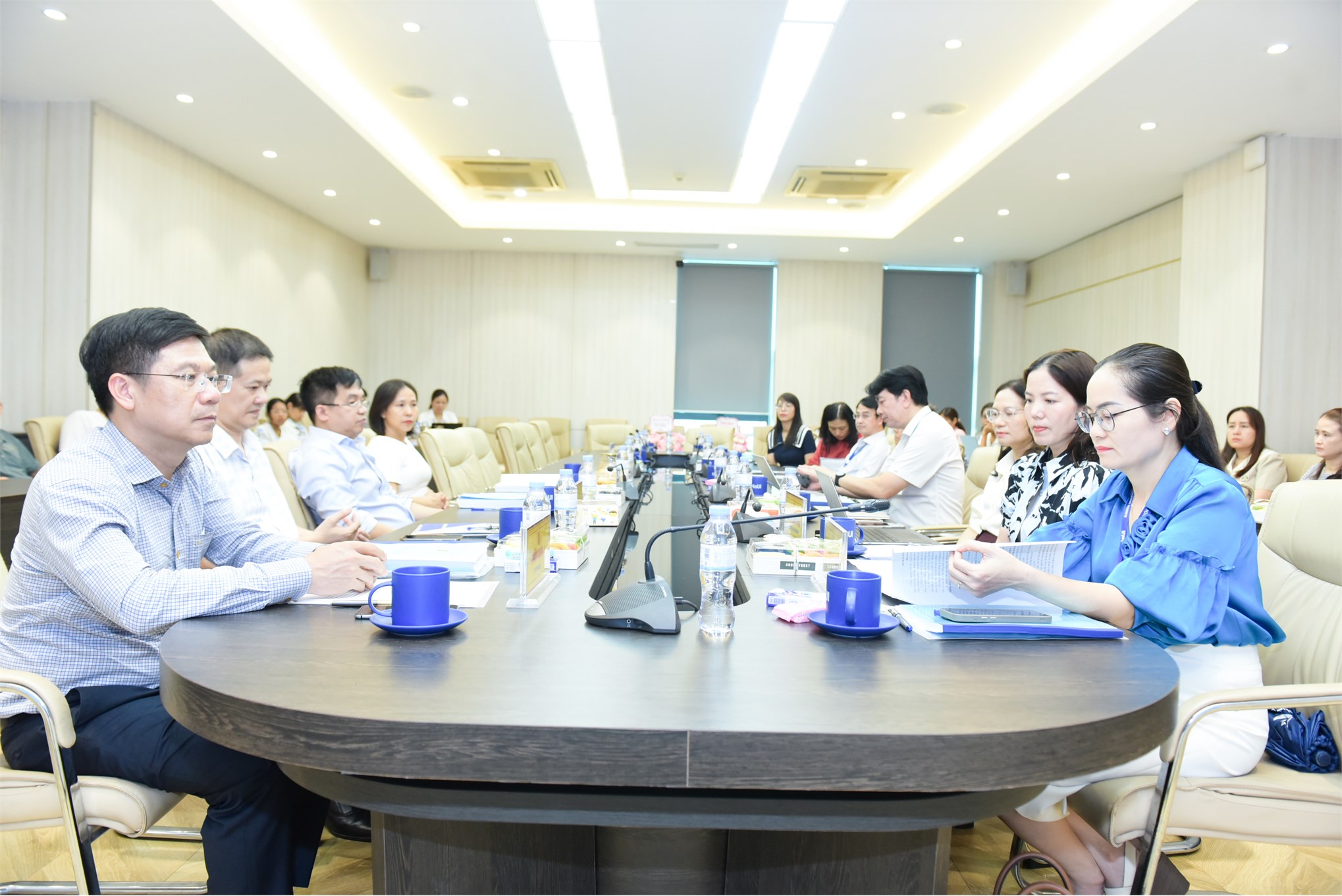 Nghiên cứu sinh Trần Thị Hằng bảo vệ thành công luận án tiến sĩ cấp Đại học Công nghiệp Hà Nội
