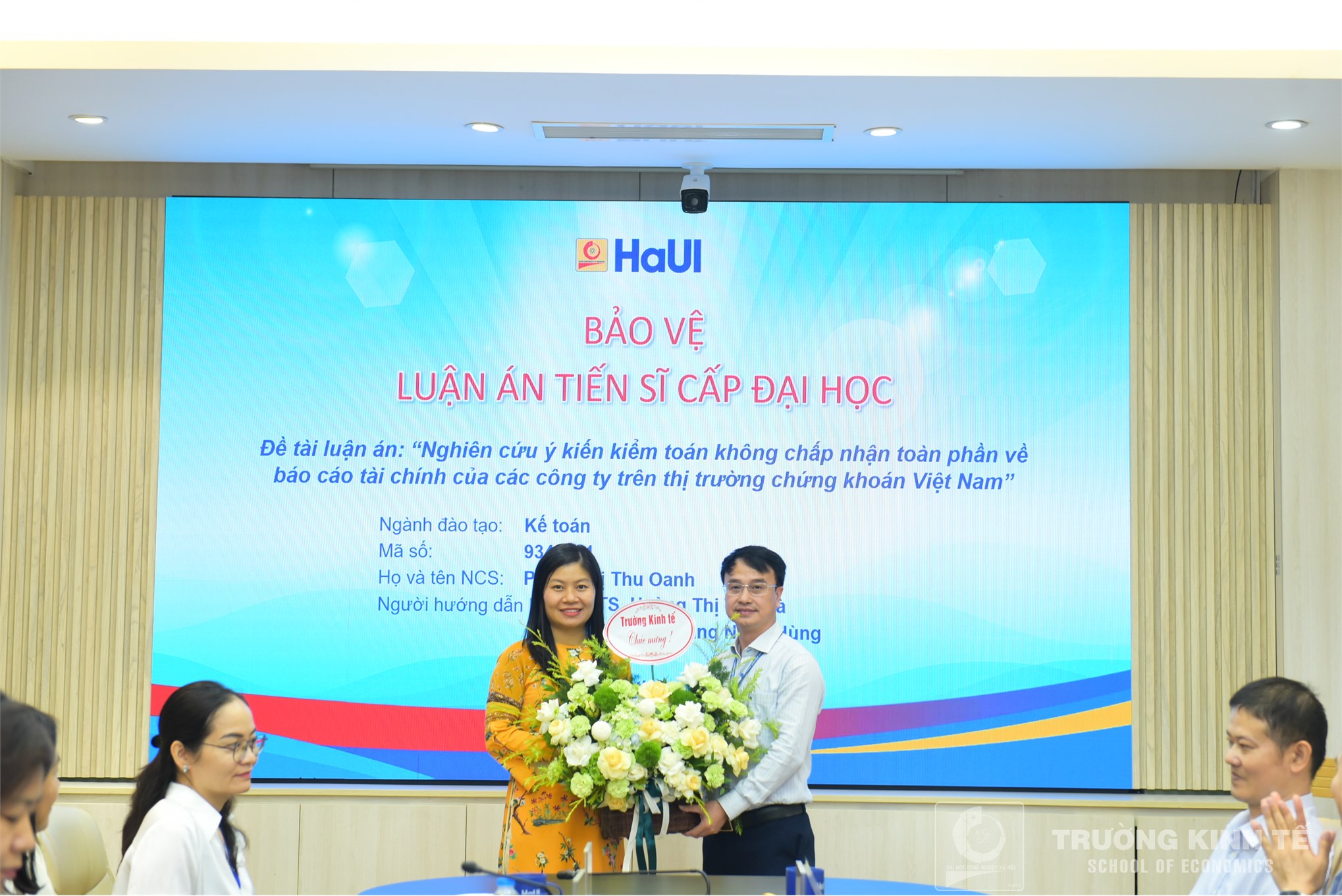 Nghiên cứu sinh Phạm Thị Thu Oanh bảo vệ thành công Luận án Tiến sĩ cấp Đại học Công nghiệp Hà Nội