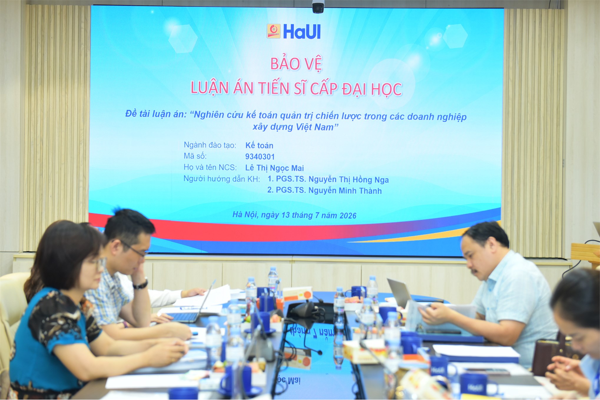 Nghiên cứu sinh Lê Thị Ngọc Mai bảo vệ thành công Luận án tiến sĩ cấp Đại học Công nghiệp Hà Nội