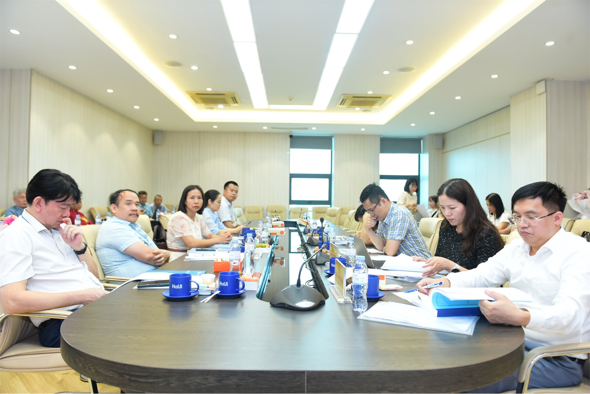 Nghiên cứu sinh Lê Thị Ngọc Mai bảo vệ thành công Luận án tiến sĩ cấp Đại học Công nghiệp Hà Nội