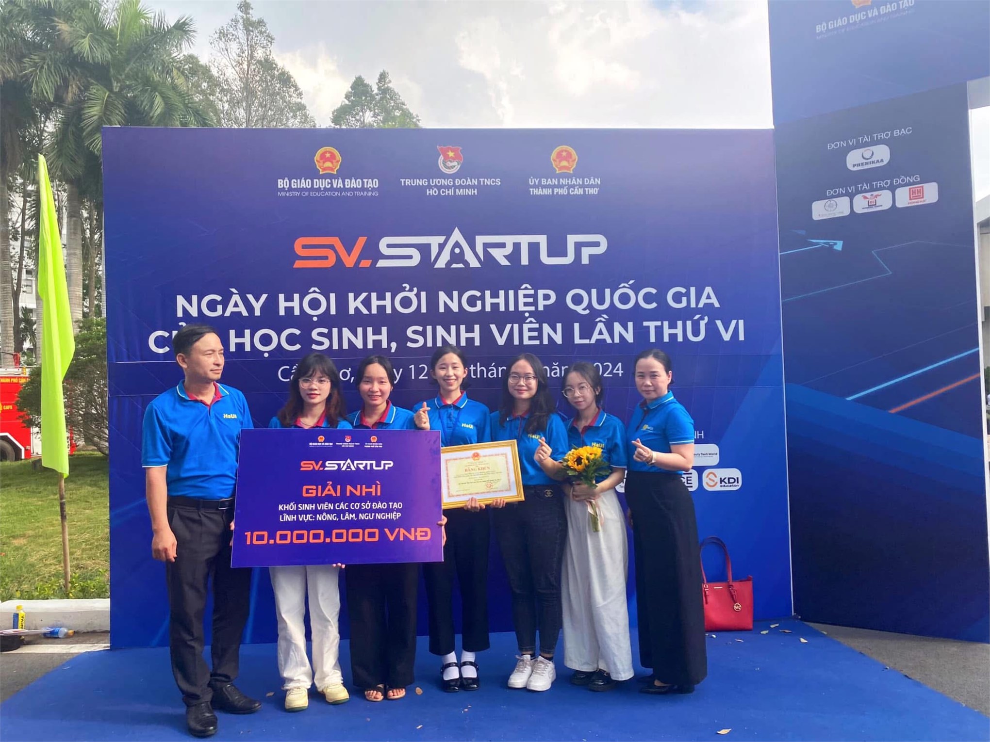 Vinh danh Thủ khoa tốt nghiệp năm 2026 - Ngành logistics và quản lý chuỗi cung ứng, Trường Kinh tế, Trường Đại học Công nghiệp Hà Nội