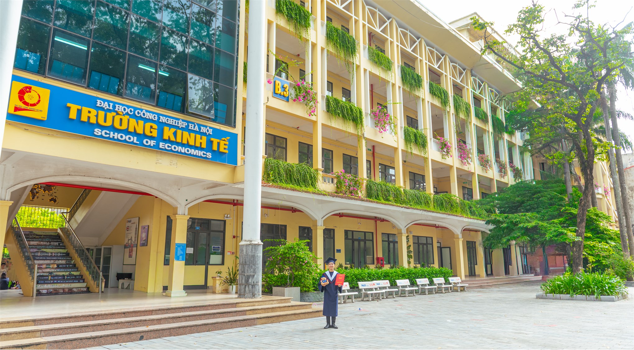 Vinh danh Thủ khoa tốt nghiệp năm 2026 – Ngành kinh tế đầu tư, Trường Kinh tế, Đại học Công nghiệp Hà Nội
