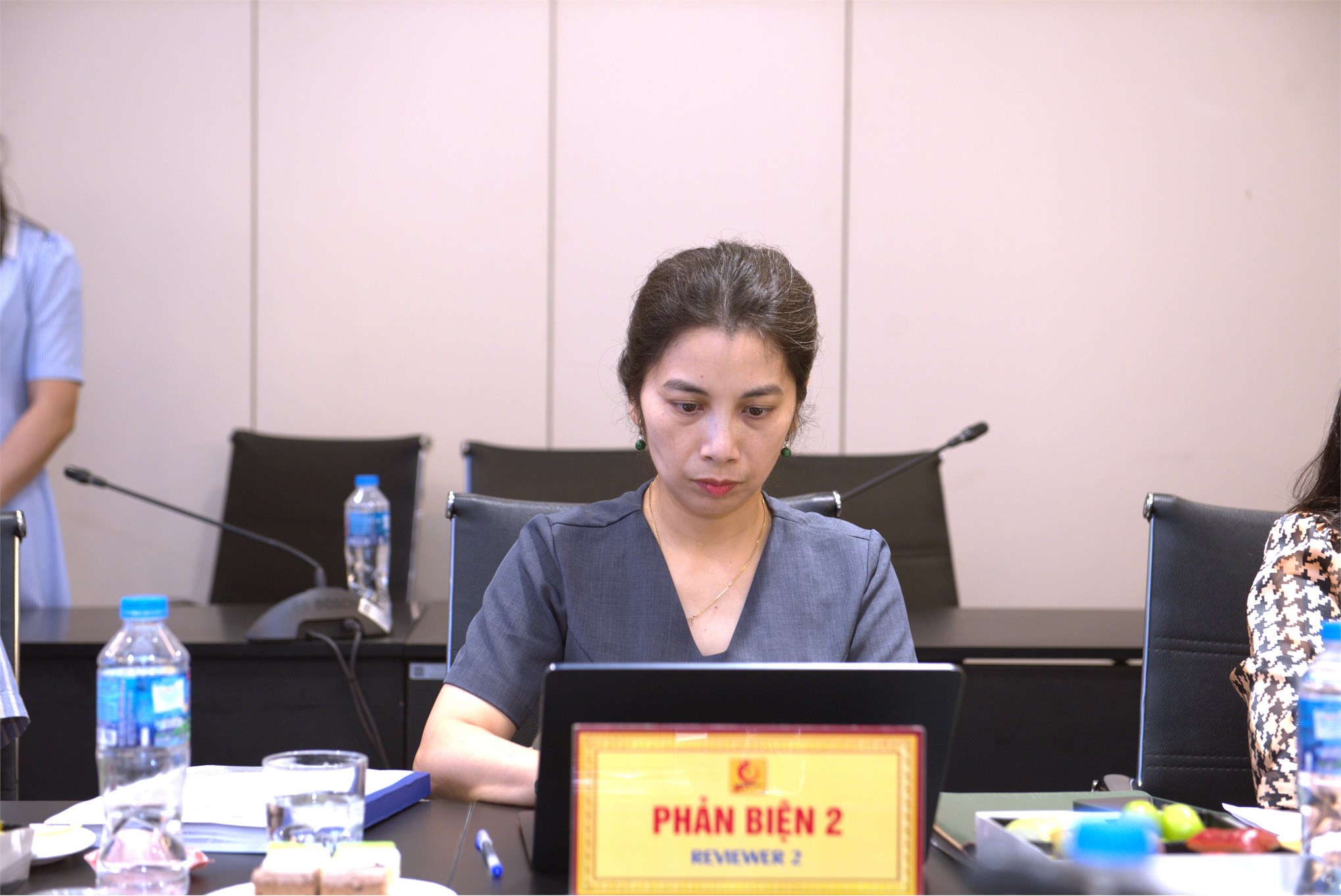 Trường Kinh tế tổ chức Hội thảo cấp đơn vị chuyên môn luận án tiến sĩ cho Nghiên cứu sinh Nguyễn Thị Thanh Tâm
