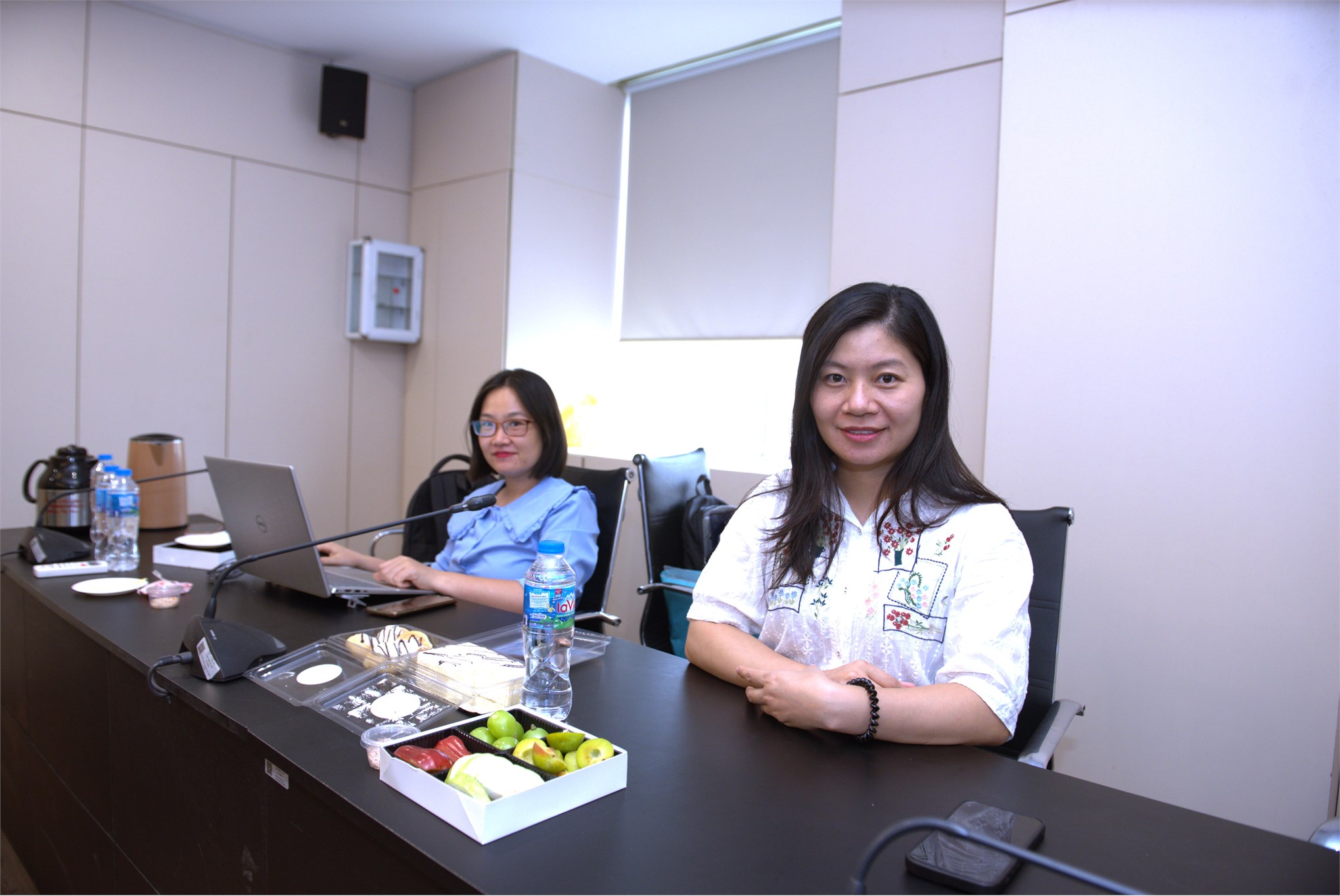 Trường Kinh tế tổ chức Hội thảo cấp đơn vị chuyên môn luận án tiến sĩ cho Nghiên cứu sinh Nguyễn Thị Thanh Tâm