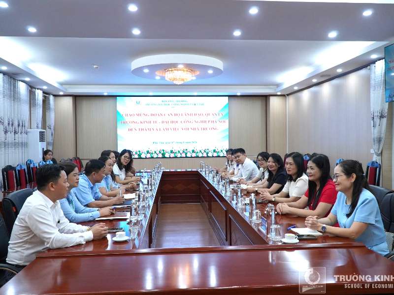 Trường Kinh tế - Đại học Công nghiệp Hà Nội thăm và làm việc tại Trường đại học Công nghiệp Việt Trì: Mở rộng hợp tác đào tạo và tuyển sinh