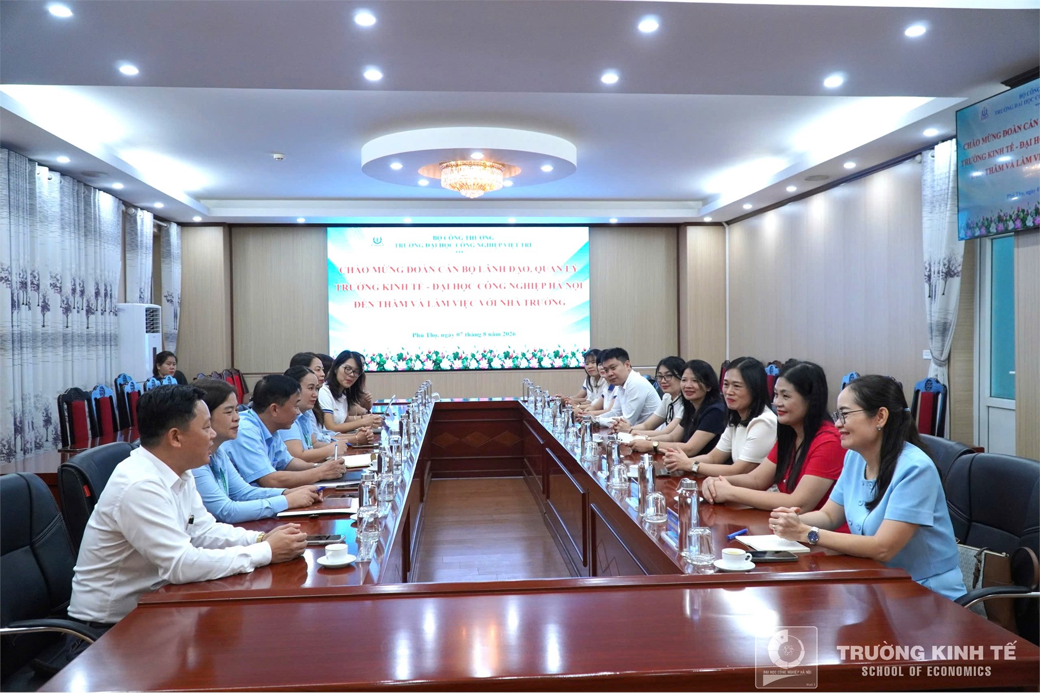 Trường Kinh tế - Đại học Công nghiệp Hà Nội thăm và làm việc tại Trường đại học Công nghiệp Việt Trì: Mở rộng hợp tác đào tạo và tuyển sinh