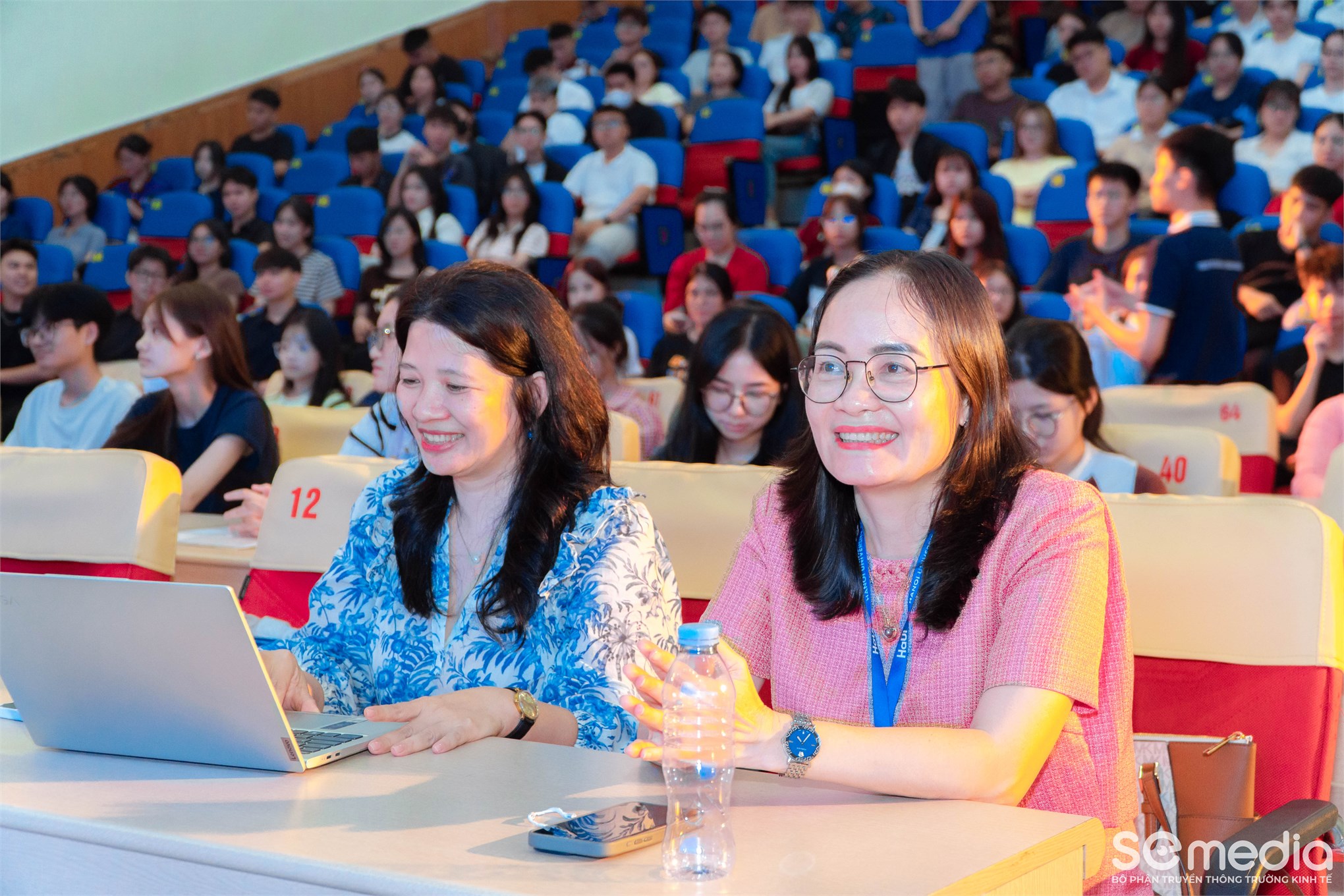 Bùng nổ cảm xúc cùng Chuỗi sự kiện Chào tân sinh viên Khóa 21 Trường Kinh tế, Đại học Công nghiệp Hà Nội
