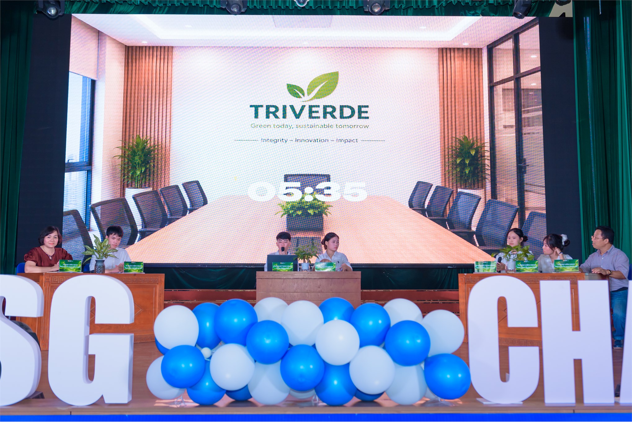 Bùng nổ vòng 2 `ESG Challenge 2026`: 30 `Nhà quản trị tương lai` tranh tài tại Đại học Công nghiệp Hà Nội