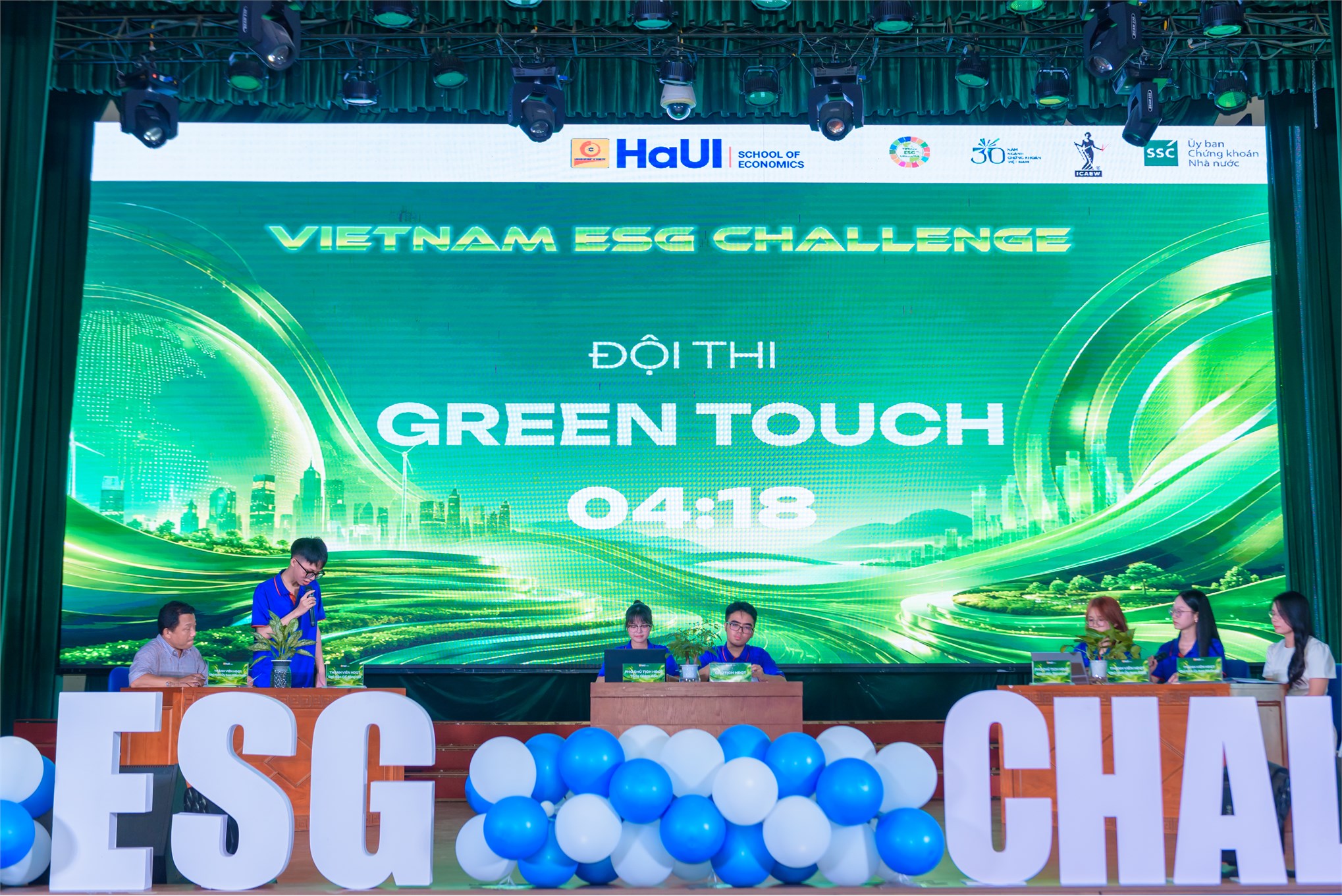 Bùng nổ vòng 2 `ESG Challenge 2026`: 30 `Nhà quản trị tương lai` tranh tài tại Đại học Công nghiệp Hà Nội