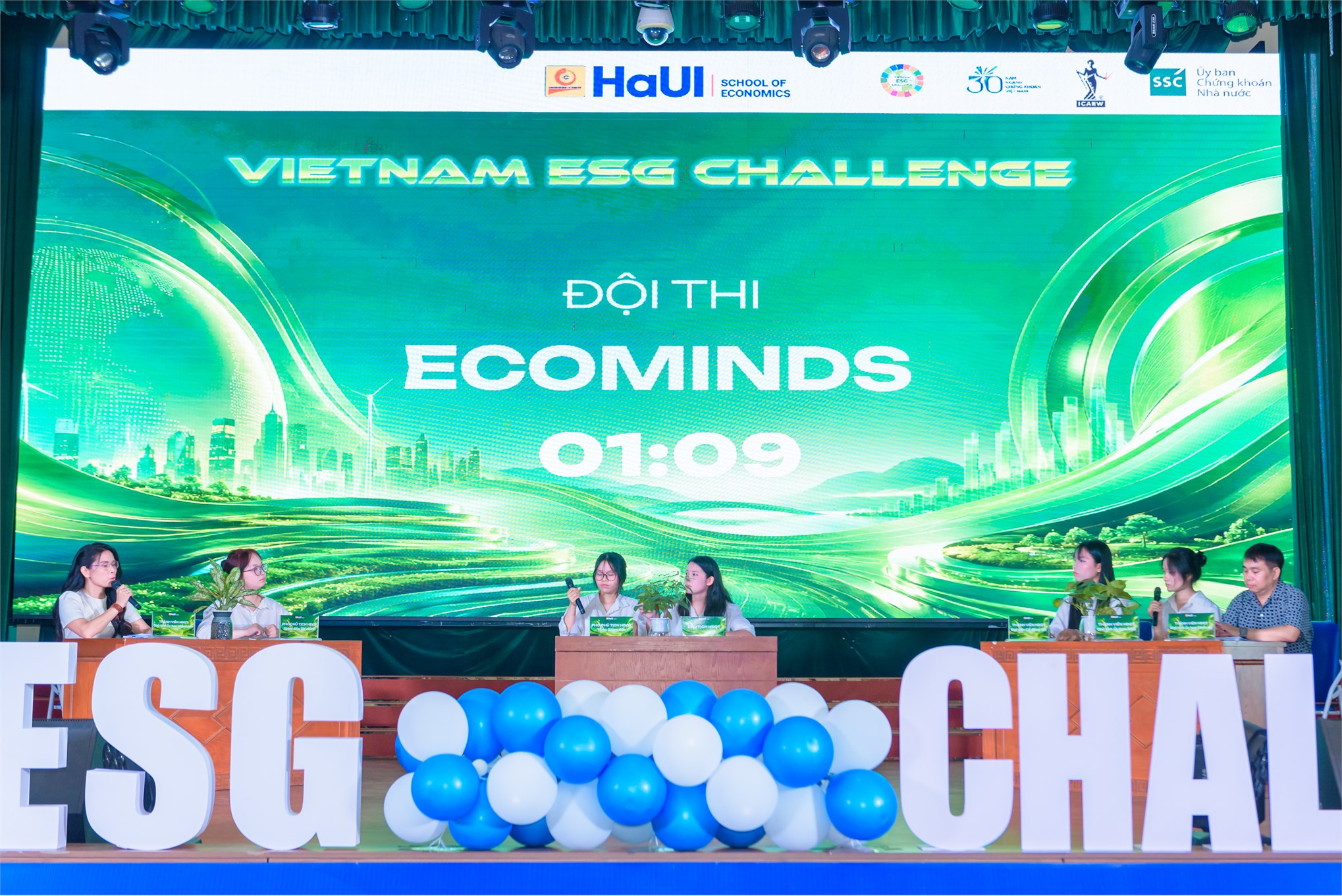Bùng nổ vòng 2 `ESG Challenge 2026`: 30 `Nhà quản trị tương lai` tranh tài tại Đại học Công nghiệp Hà Nội