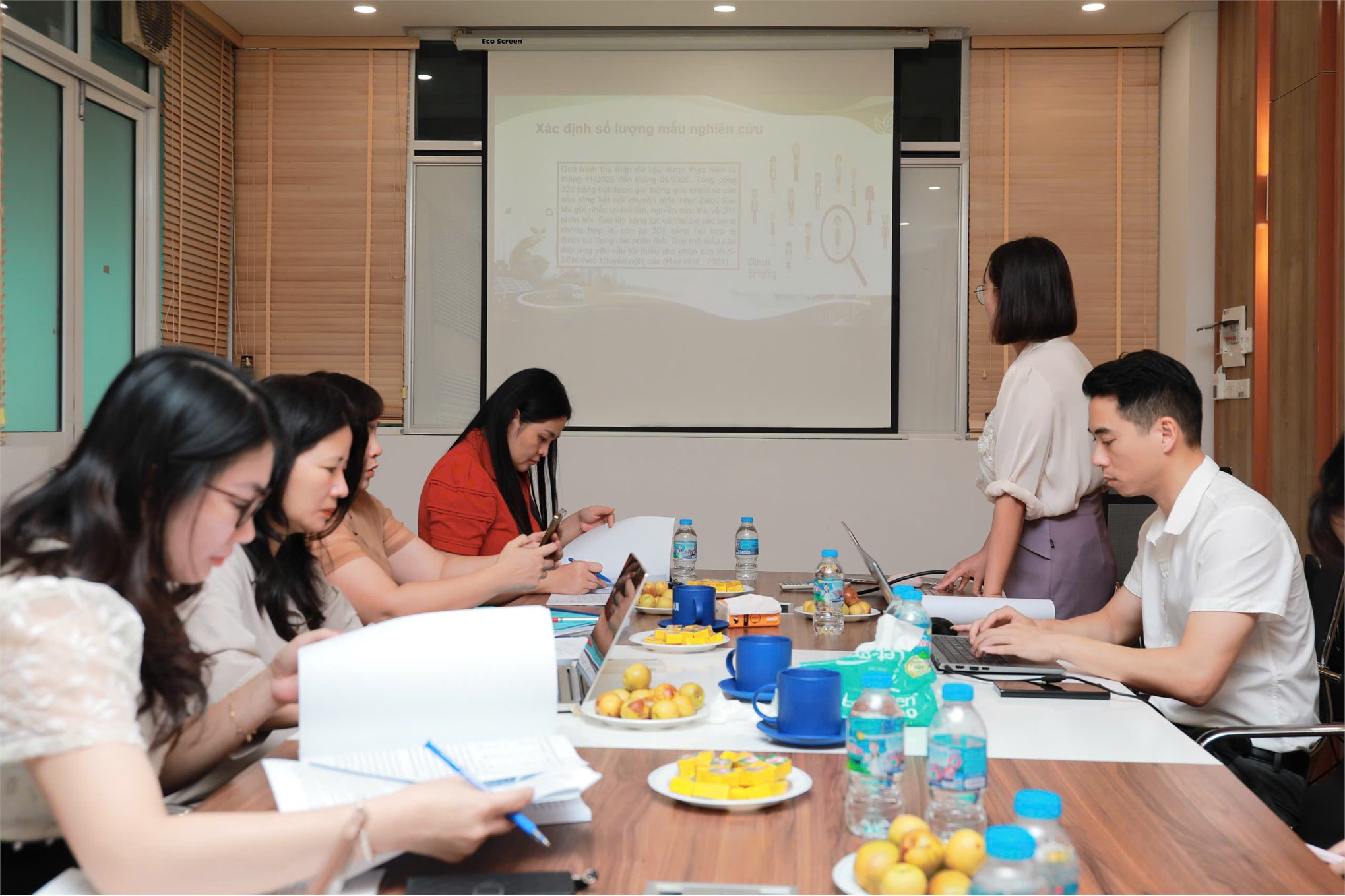 NGHIỆM THU ĐỀ TÀI KH&CN CẤP CƠ SỞ: `ẢNH HƯỞNG CỦA TÍCH HỢP CHUỖI CUNG ỨNG XANH ĐẾN HIỆU QUẢ PHÁT TRIỂN BỀN VỮNG TẠI CÁC DOANH NGHIỆP CHẾ BIẾN NÔNG SẢN Ở VIỆT NAM`