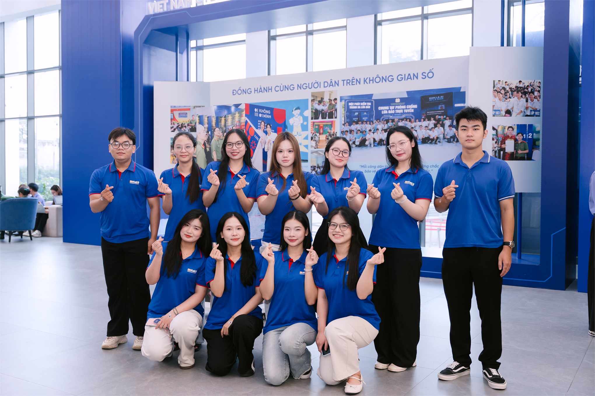 `Hãy gọi cho con`: Thông điệp kết nối gia đình từ sinh viên Kinh tế HaUI tại The Moneyverse