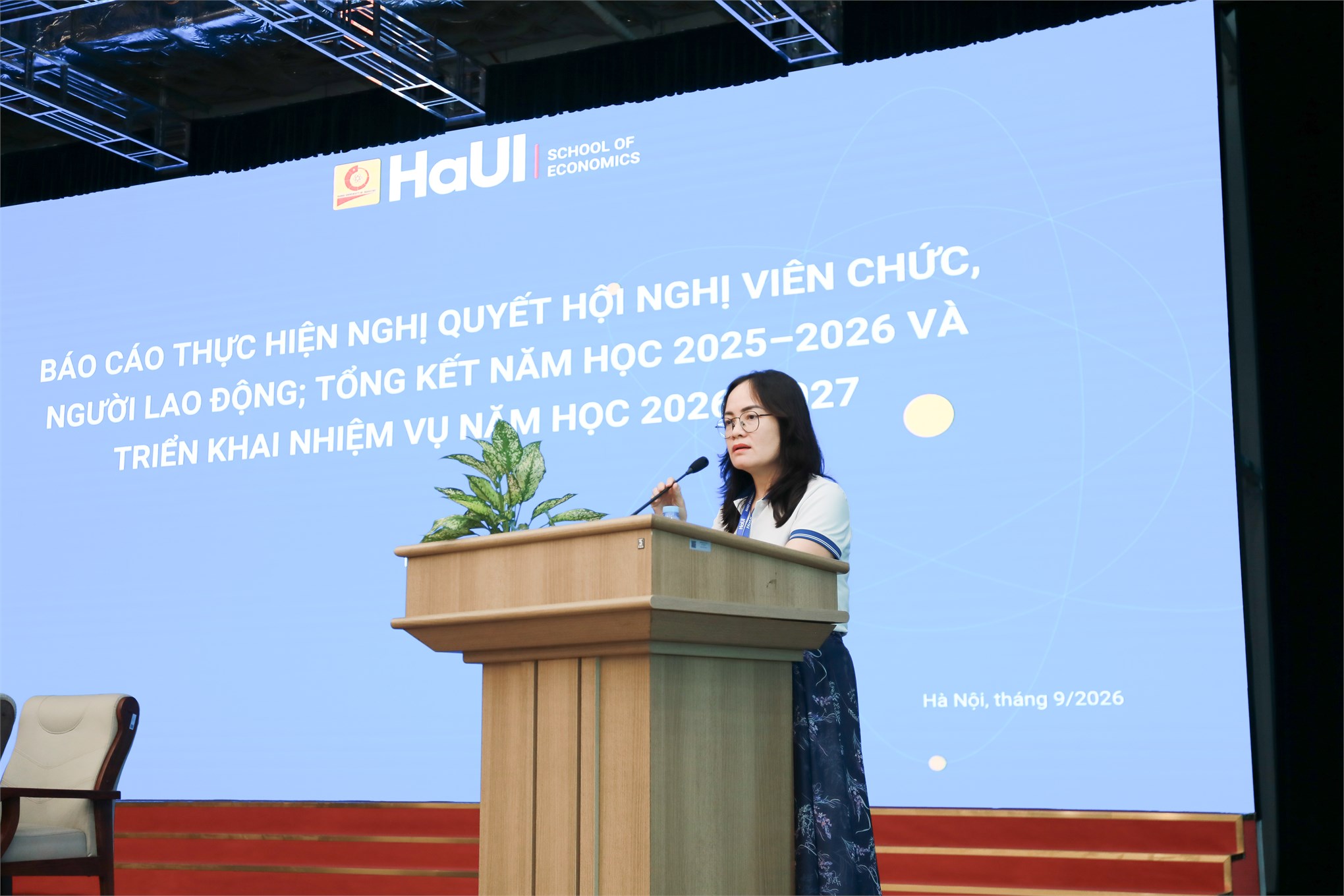 Hội nghị viên chức, người lao động Trường Kinh tế năm 2026: đoàn kết, trách nhiệm, đổi mới, quyết tâm hoàn thành nhiệm vụ năm học 2026–2027