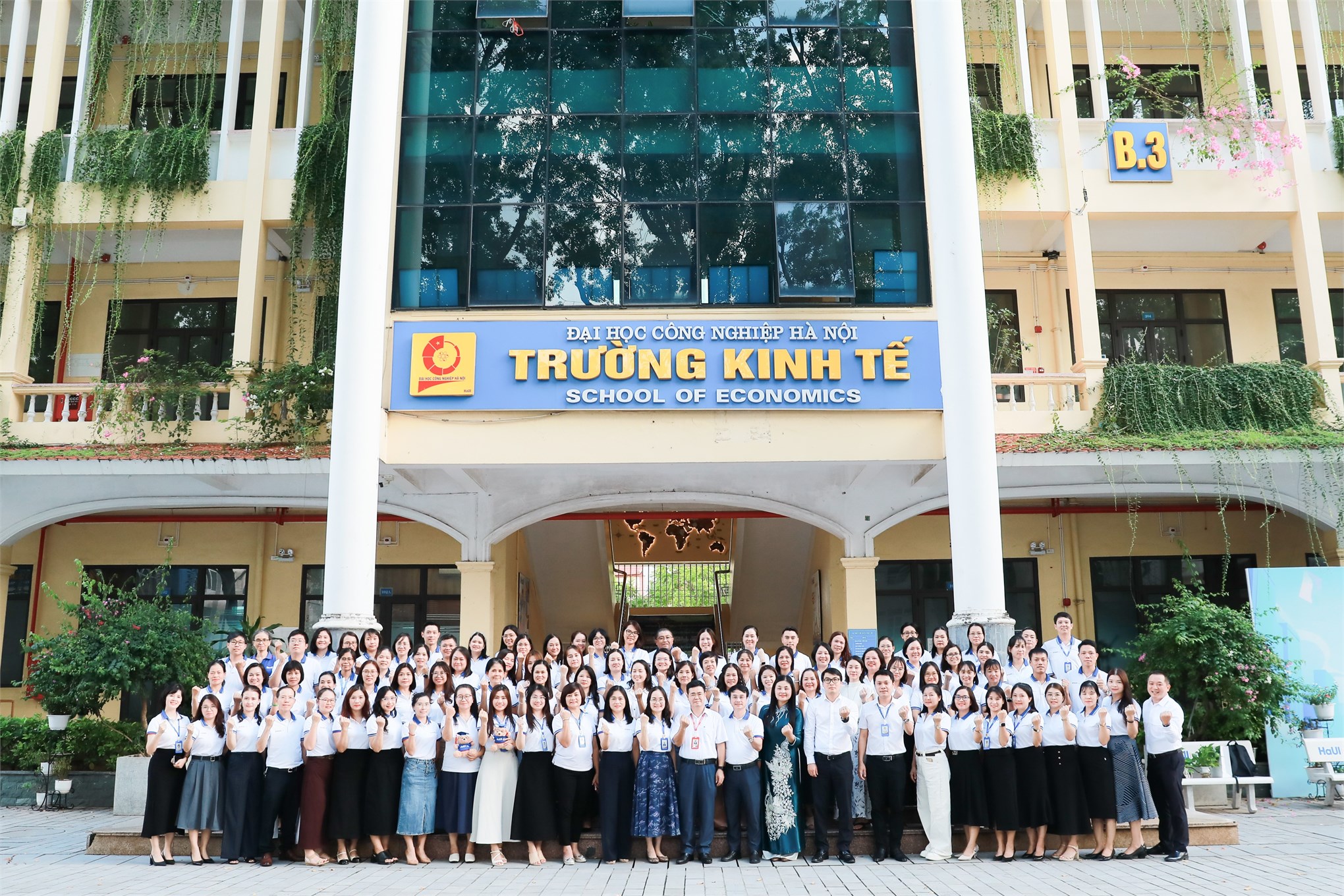 Hội nghị viên chức, người lao động Trường Kinh tế năm 2026: đoàn kết, trách nhiệm, đổi mới, quyết tâm hoàn thành nhiệm vụ năm học 2026–2027