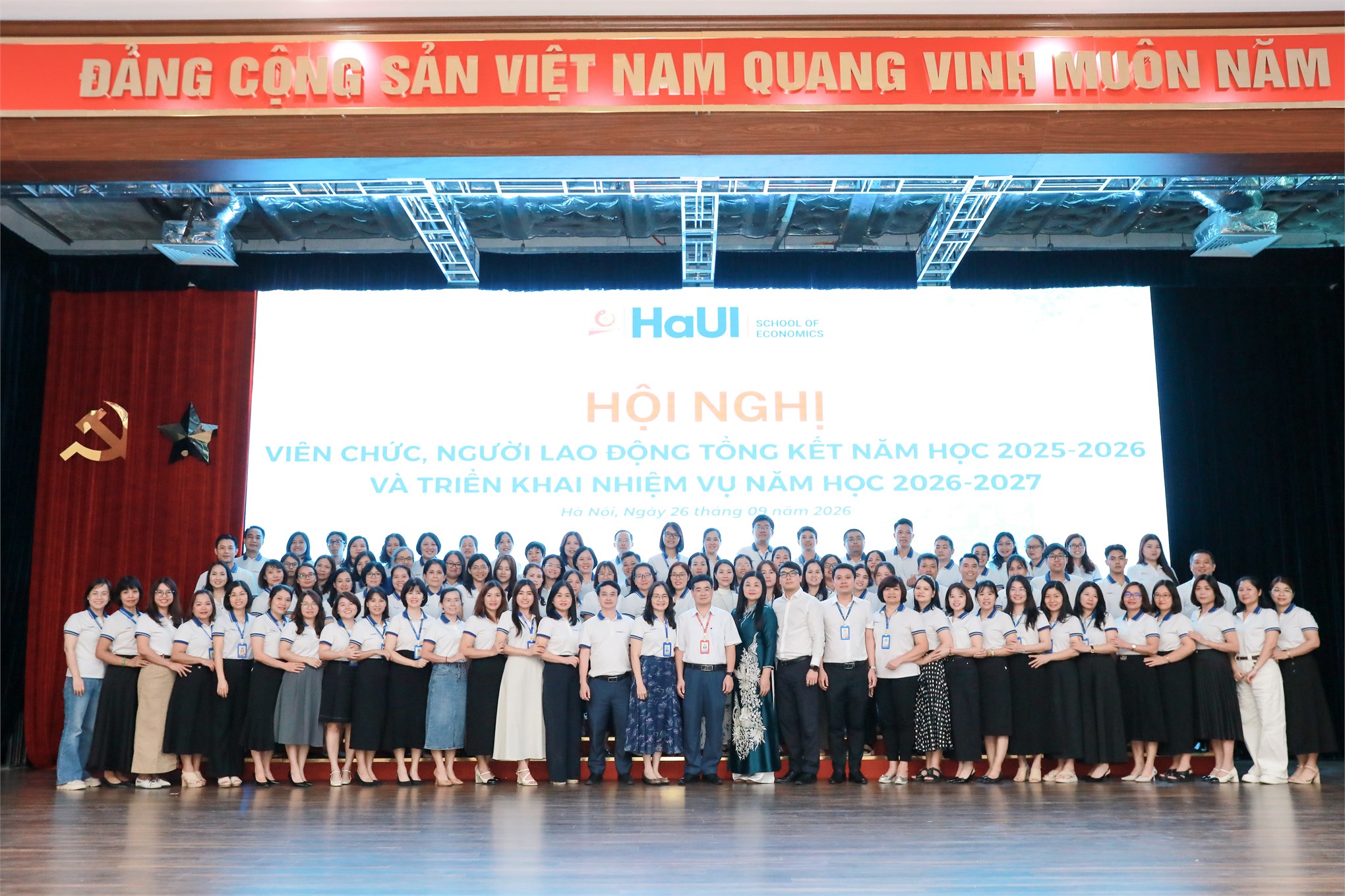 Hội nghị viên chức, người lao động Trường Kinh tế năm 2026: đoàn kết, trách nhiệm, đổi mới, quyết tâm hoàn thành nhiệm vụ năm học 2026–2027