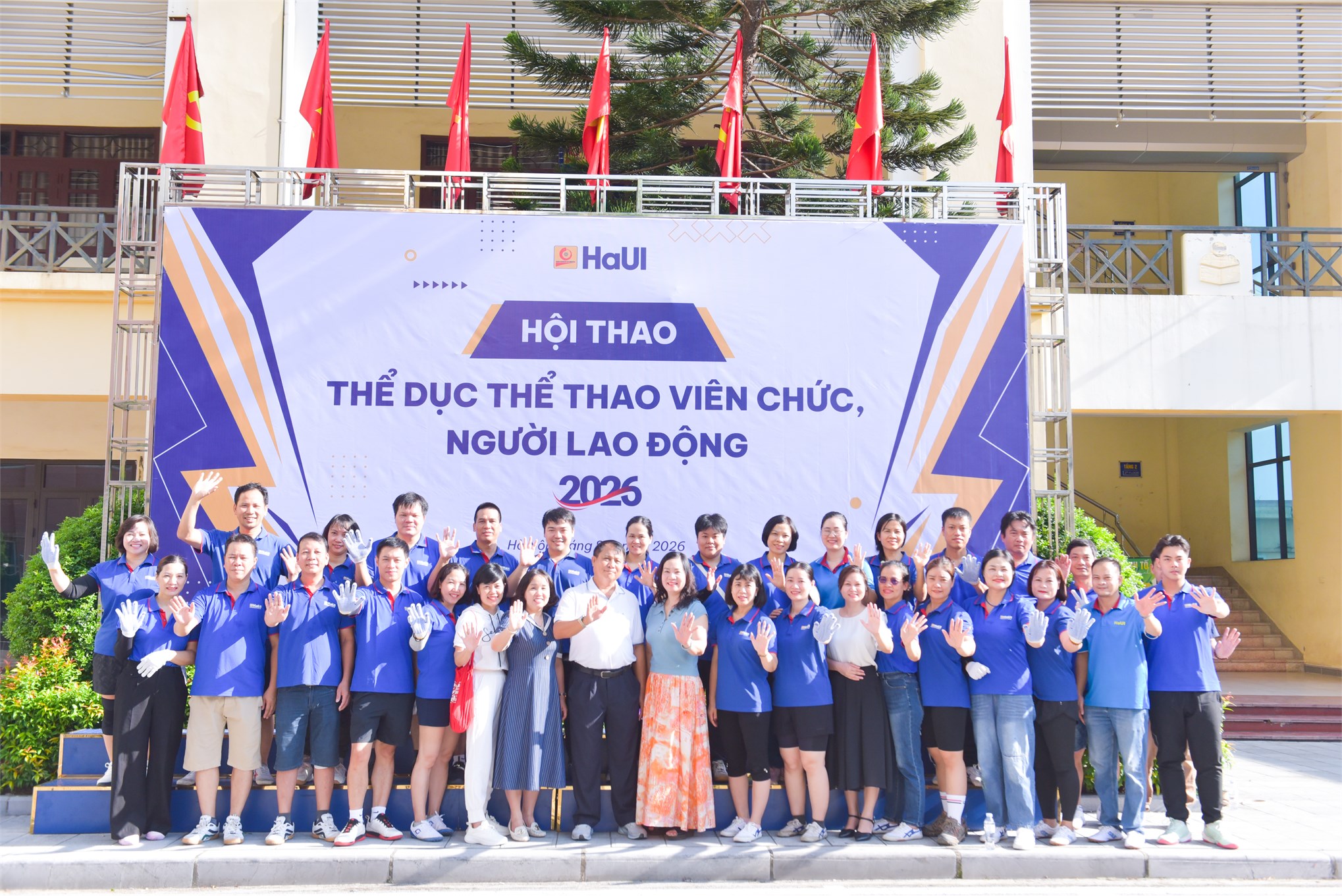 Dấu ấn Trường Kinh tế: Cùng Liên quân 5 giành Giải Ba toàn đoàn tại Hội thao viên chức, người lao động