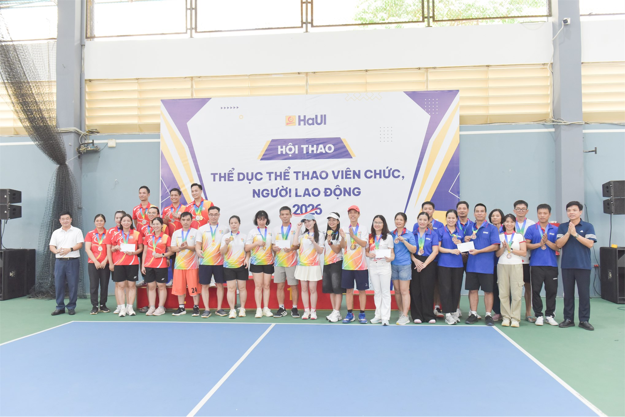 Dấu ấn Trường Kinh tế: Cùng Liên quân 5 giành Giải Ba toàn đoàn tại Hội thao viên chức, người lao động