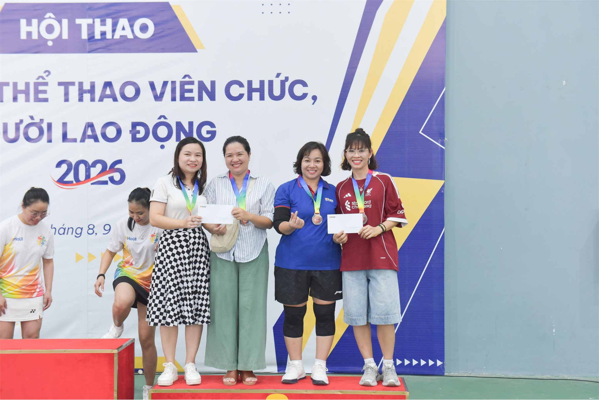 Dấu ấn Trường Kinh tế: Cùng Liên quân 5 giành Giải Ba toàn đoàn tại Hội thao viên chức, người lao động