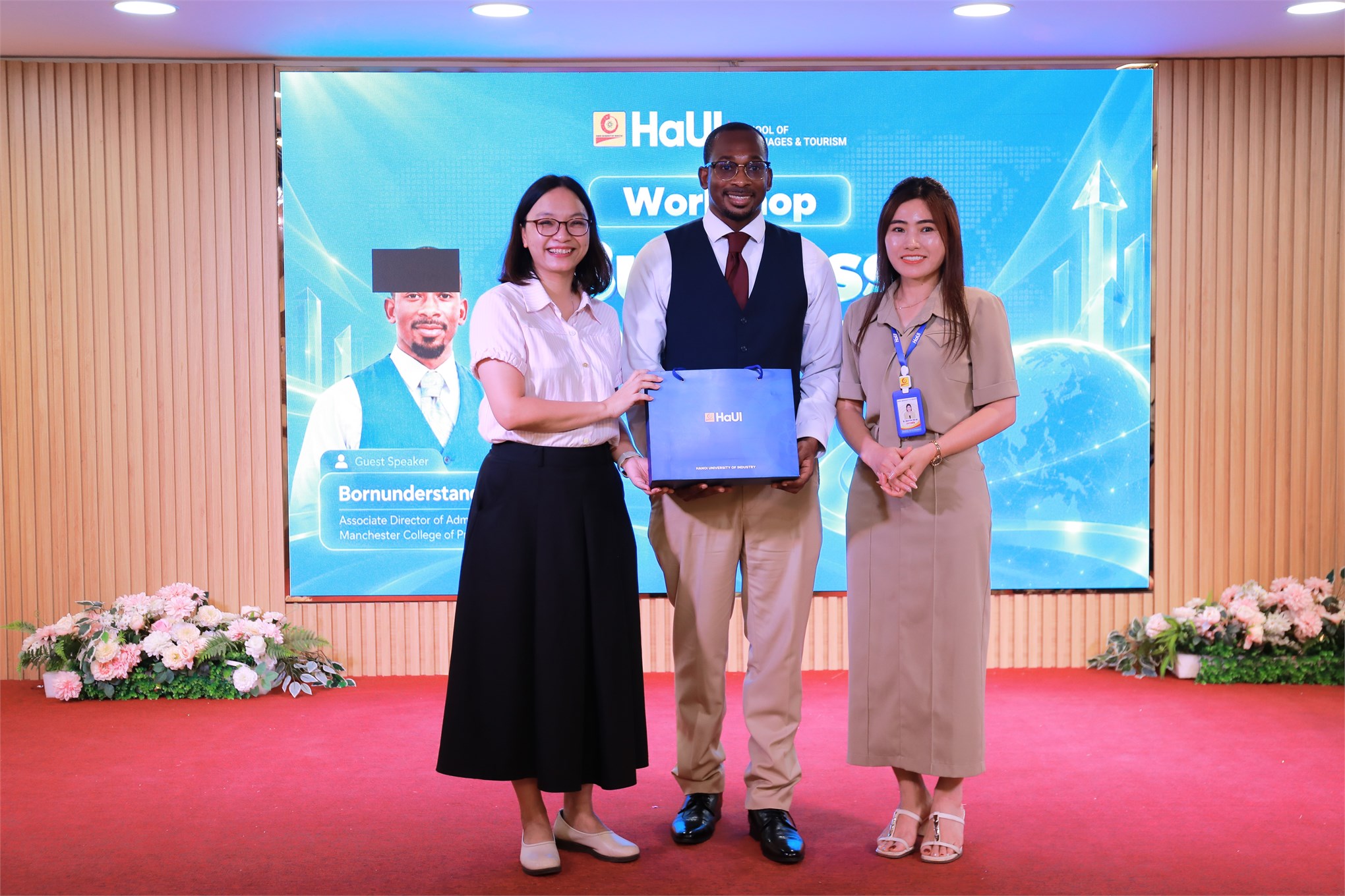 Trường Kinh tế tổ chức Workshop “Business Leadership”: Phát triển năng lực lãnh đạo cho sinh viên