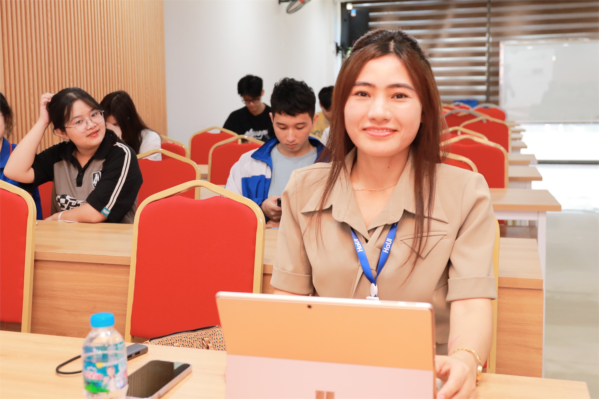 Trường Kinh tế tổ chức Workshop “Business Leadership”: Phát triển năng lực lãnh đạo cho sinh viên