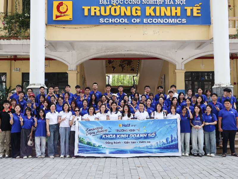 Sôi nổi chương trình team building kết nối thầy trò khoa kinh doanh số – trường kinh tế, đh công nghiệp hà nội