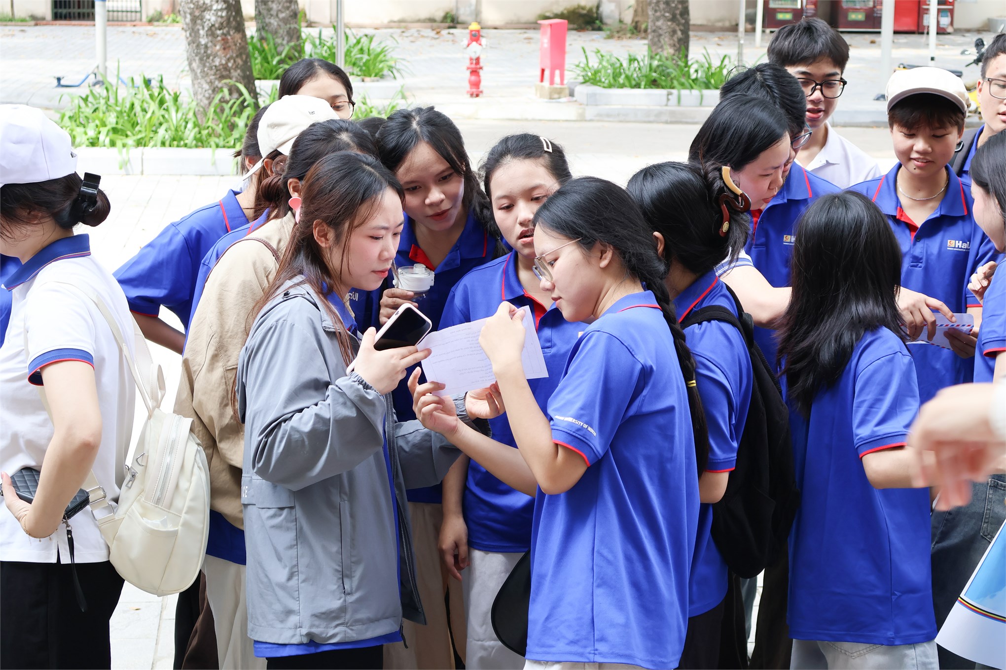 Sôi nổi chương trình team building kết nối thầy trò khoa kinh doanh số – trường kinh tế, đh công nghiệp hà nội