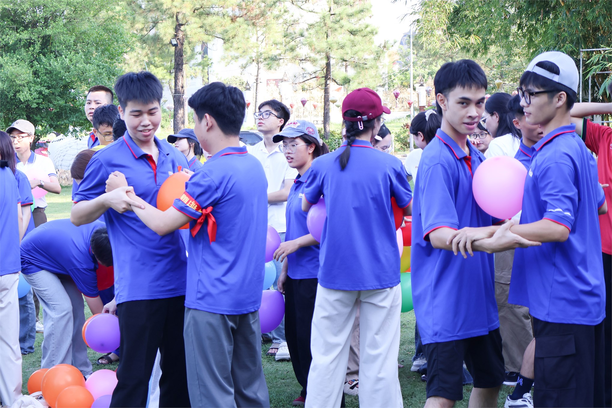 Sôi nổi chương trình team building kết nối thầy trò khoa kinh doanh số – trường kinh tế, đh công nghiệp hà nội