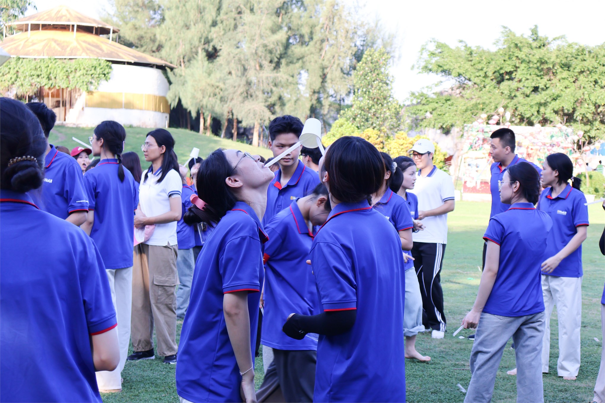 Sôi nổi chương trình team building kết nối thầy trò khoa kinh doanh số – trường kinh tế, đh công nghiệp hà nội