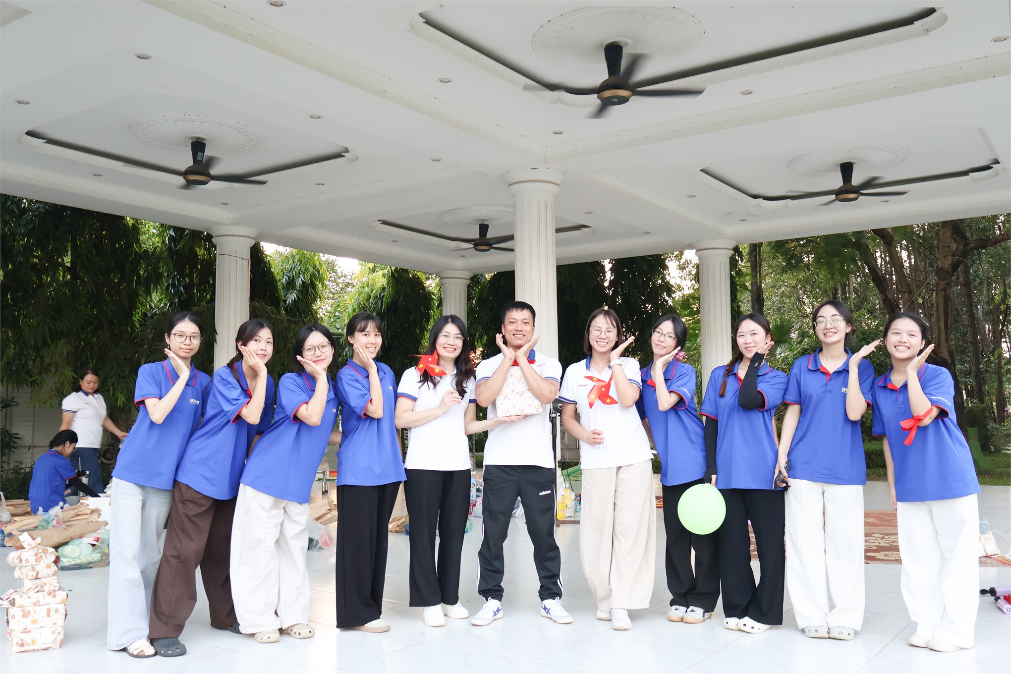 Sôi nổi chương trình team building kết nối thầy trò khoa kinh doanh số – trường kinh tế, đh công nghiệp hà nội