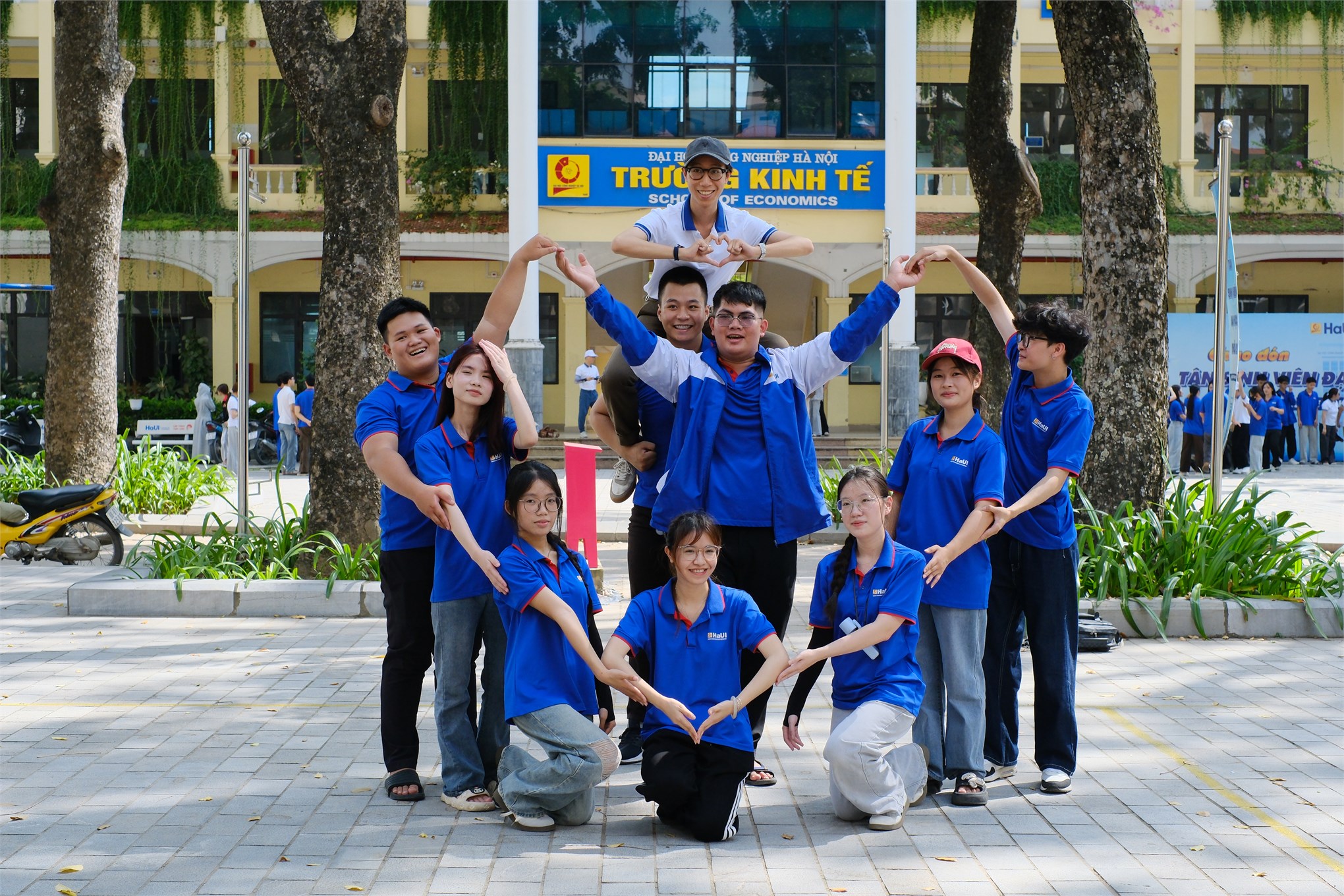 Sôi nổi chương trình team building kết nối thầy trò khoa kinh doanh số – trường kinh tế, đh công nghiệp hà nội