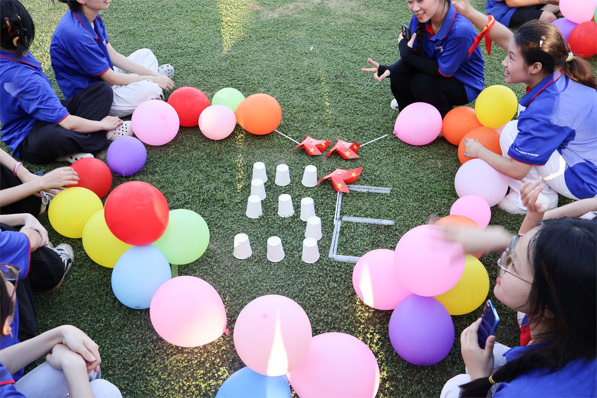 Sôi nổi chương trình team building kết nối thầy trò khoa kinh doanh số – trường kinh tế, đh công nghiệp hà nội