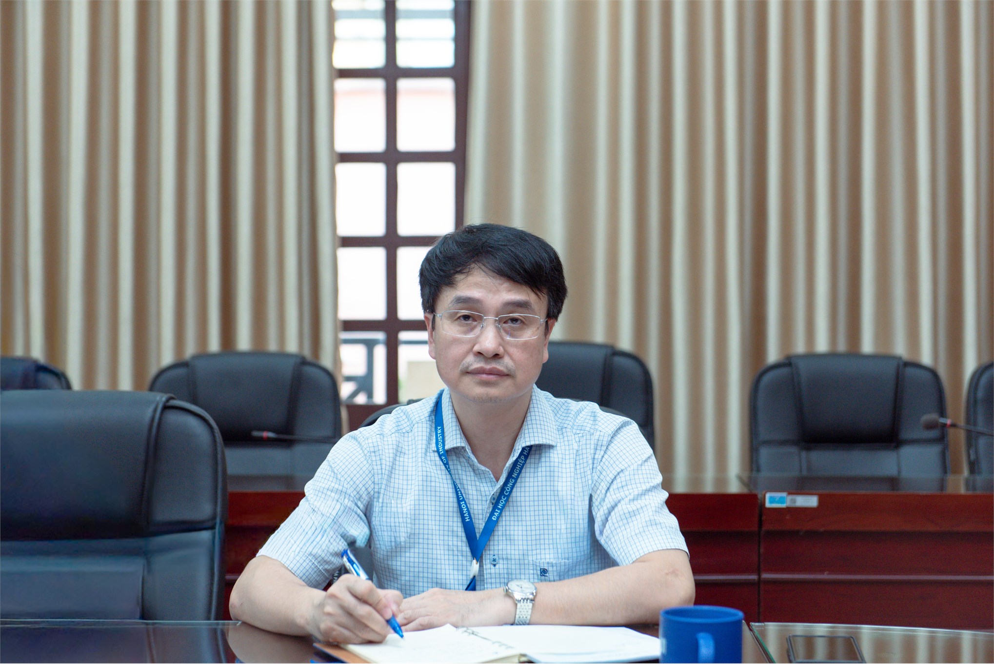 Chi bộ Kinh tế 2 Đảng bộ bộ phận Trường Kinh tế tổ chức Lễ kết nạp Đảng viên mới và sinh hoạt chi bộ thường kỳ tháng 10/2026